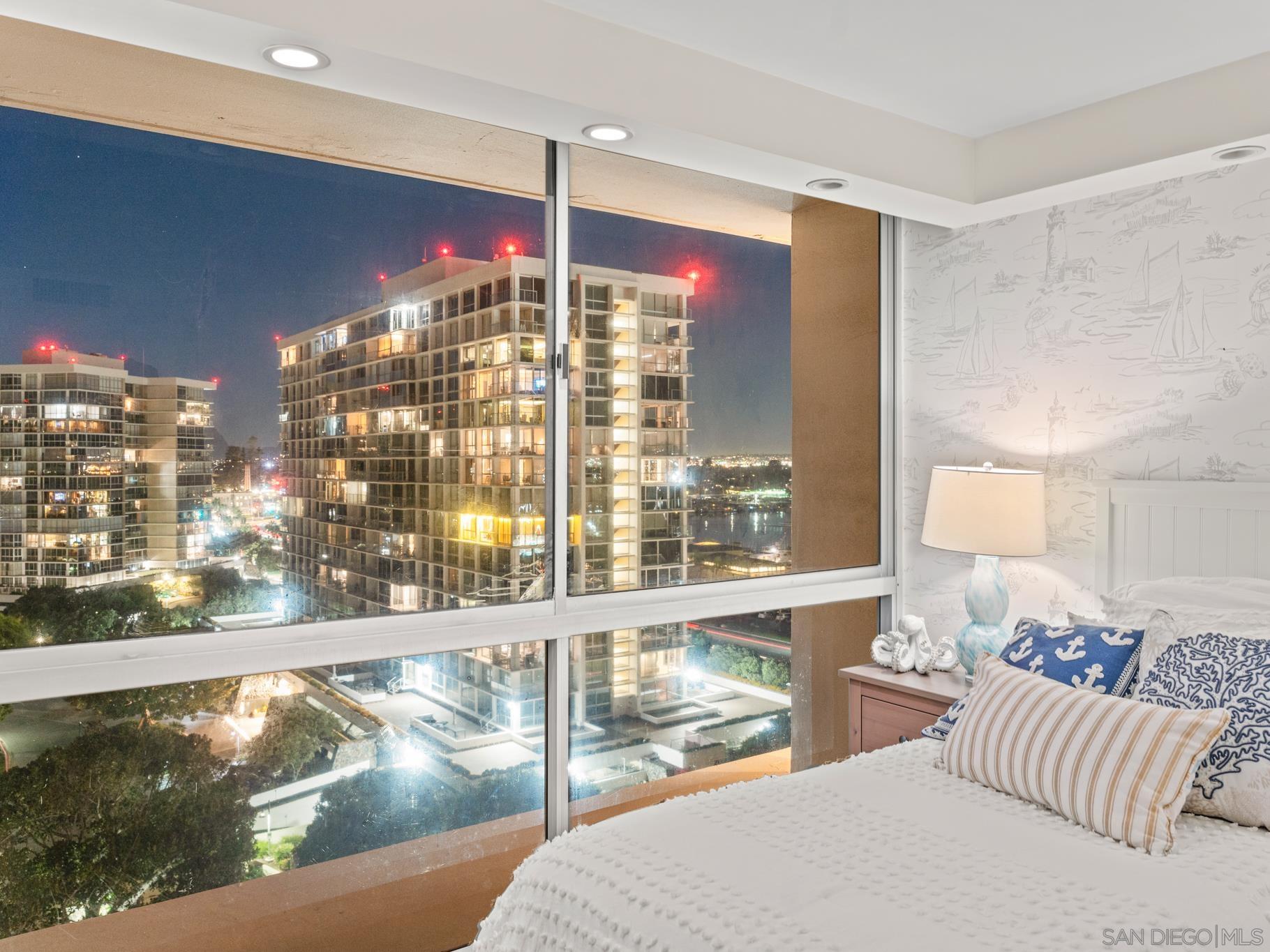 Detail Gallery Image 36 of 65 For 1810  Avenida Del Mundo  #907,  Coronado,  CA 92118 - 2 Beds | 2 Baths