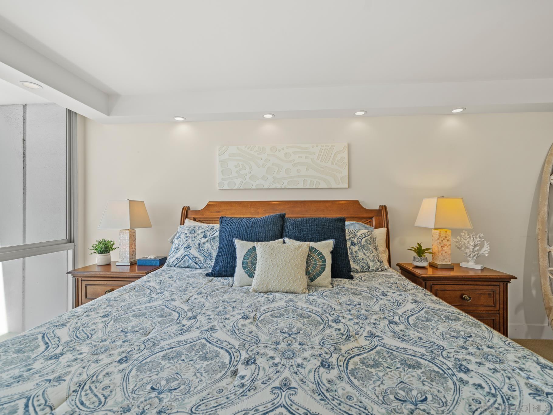 Detail Gallery Image 40 of 65 For 1810  Avenida Del Mundo  #907,  Coronado,  CA 92118 - 2 Beds | 2 Baths