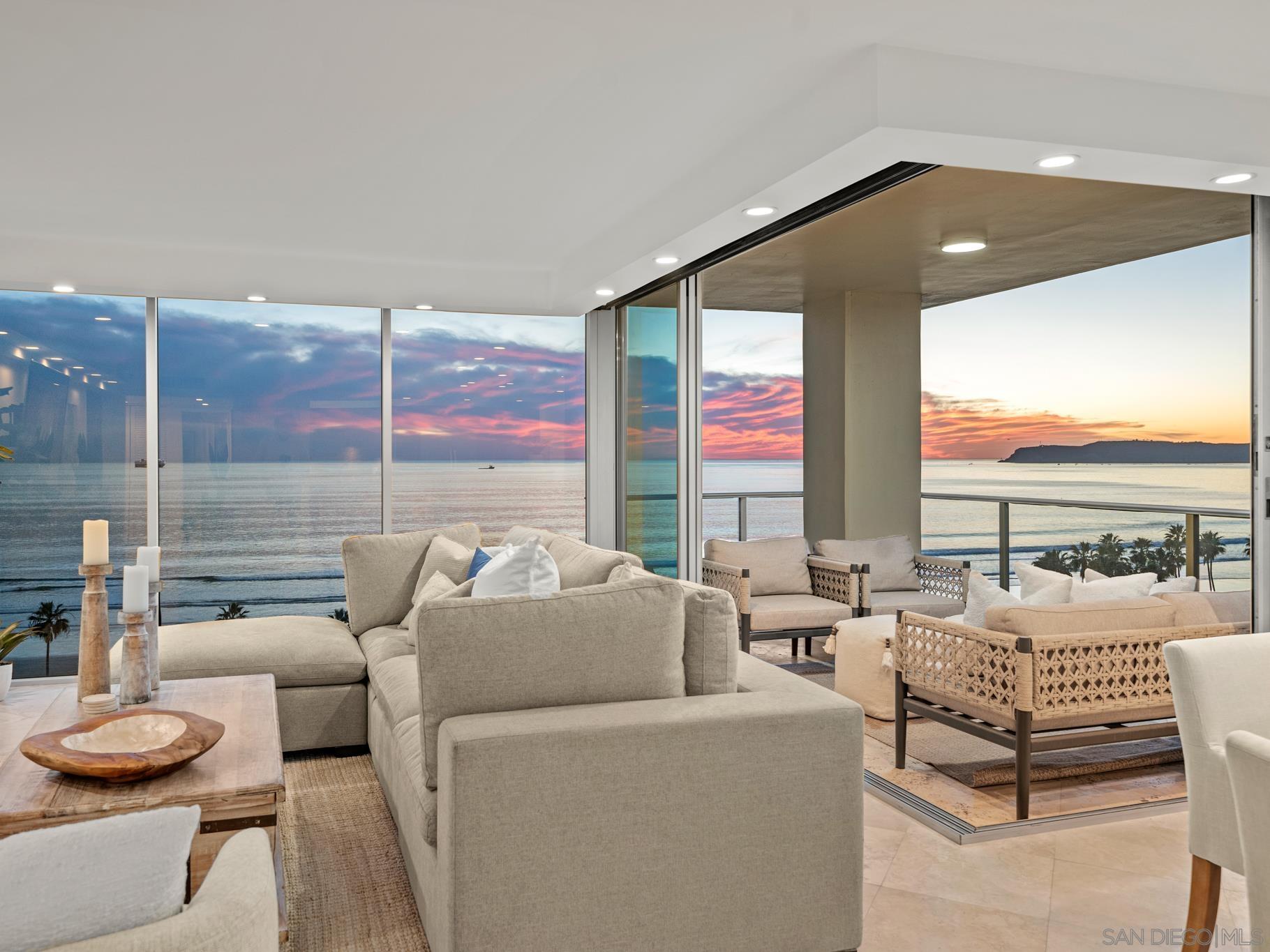 Detail Gallery Image 9 of 65 For 1810  Avenida Del Mundo  #907,  Coronado,  CA 92118 - 2 Beds | 2 Baths