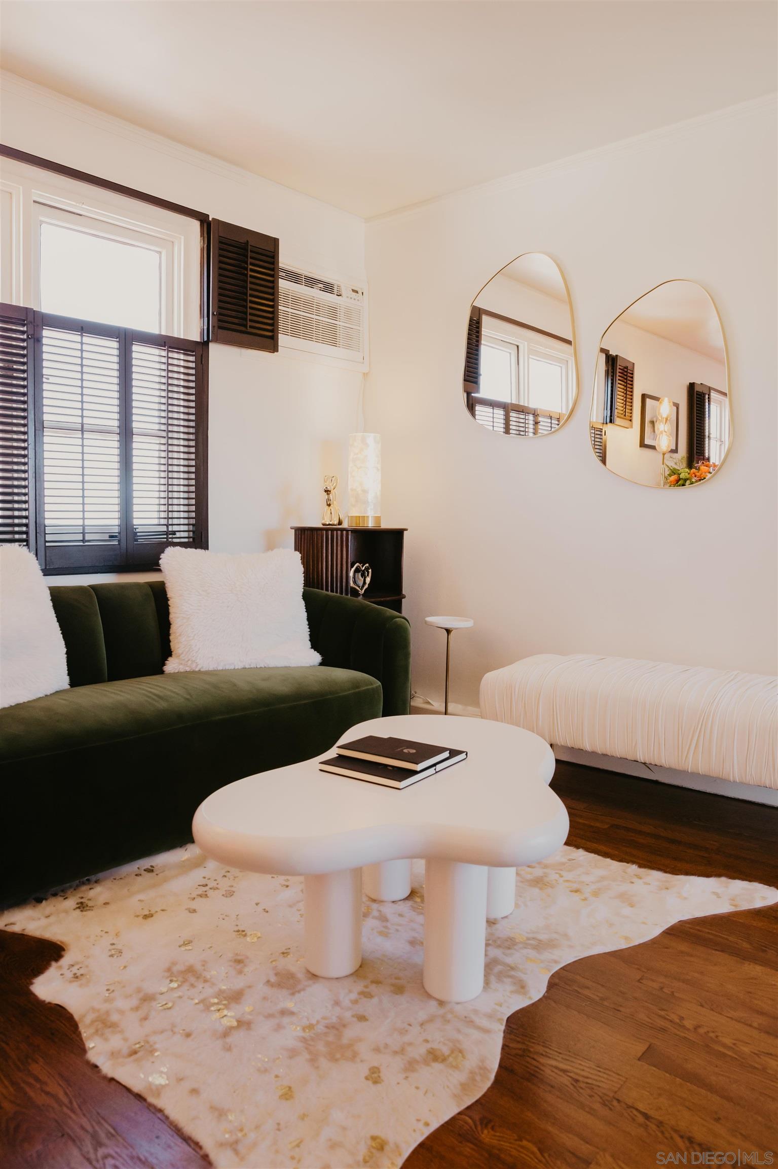 Detail Gallery Image 4 of 7 For 6105  Paseo Delicias, Rancho Santa Fe,  CA 92067 - – Beds | – Baths