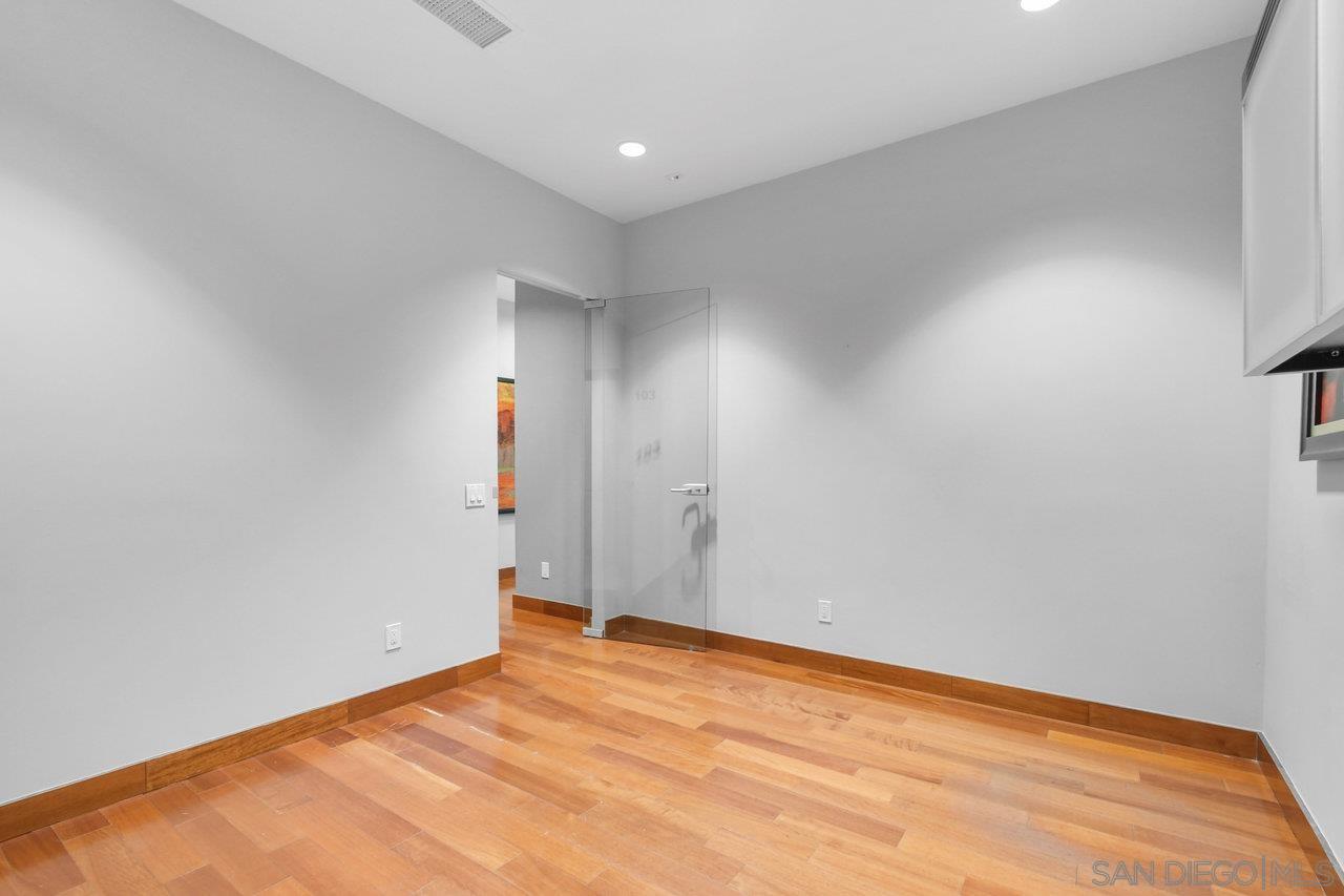 Detail Gallery Image 13 of 33 For 2563  Mast Way, Chula Vista,  CA 91914 - – Beds | – Baths