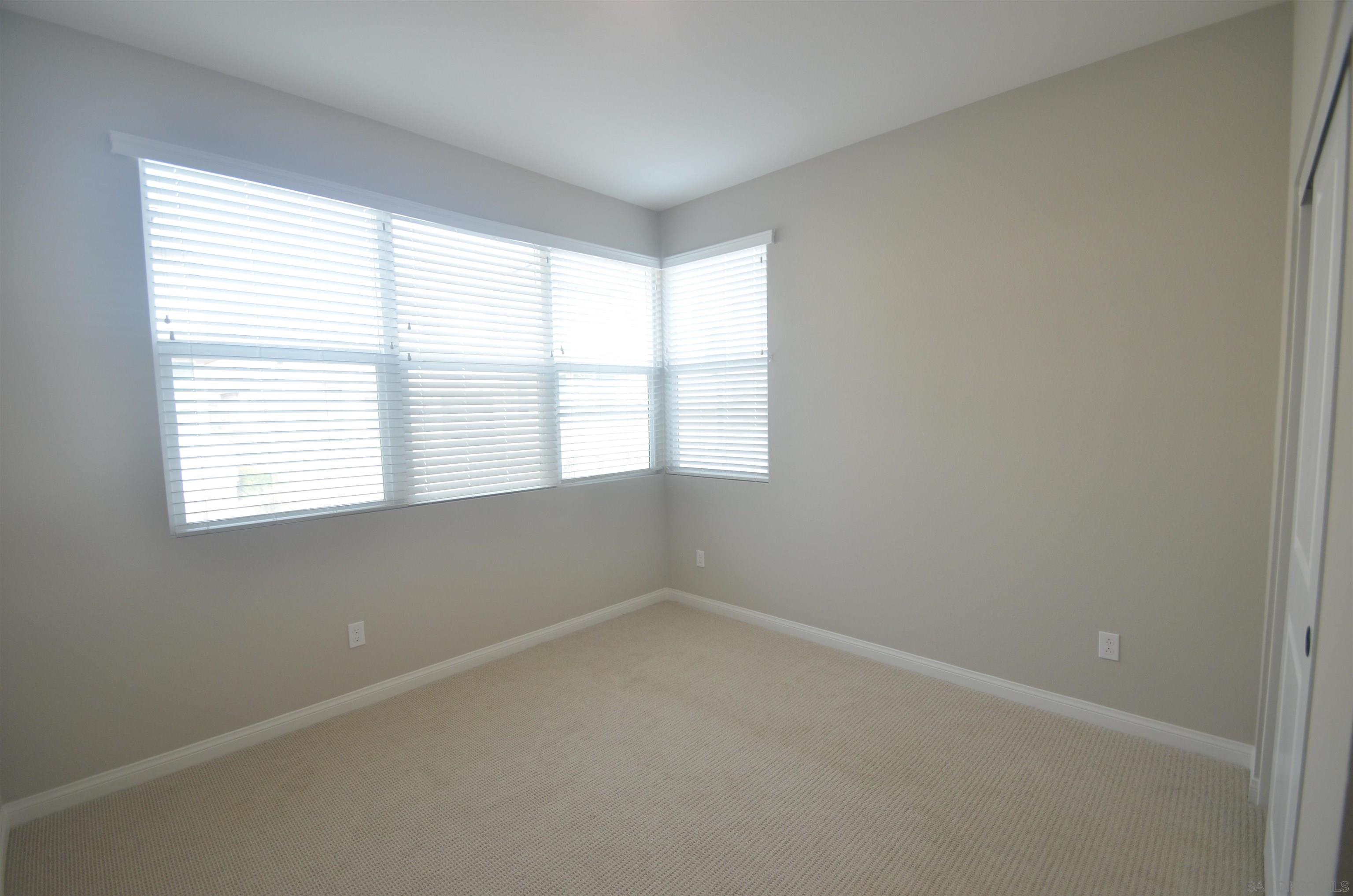 Detail Gallery Image 11 of 40 For 1681  Whitmore Loop, Chula Vista,  CA 91913 - 4 Beds | 3 Baths