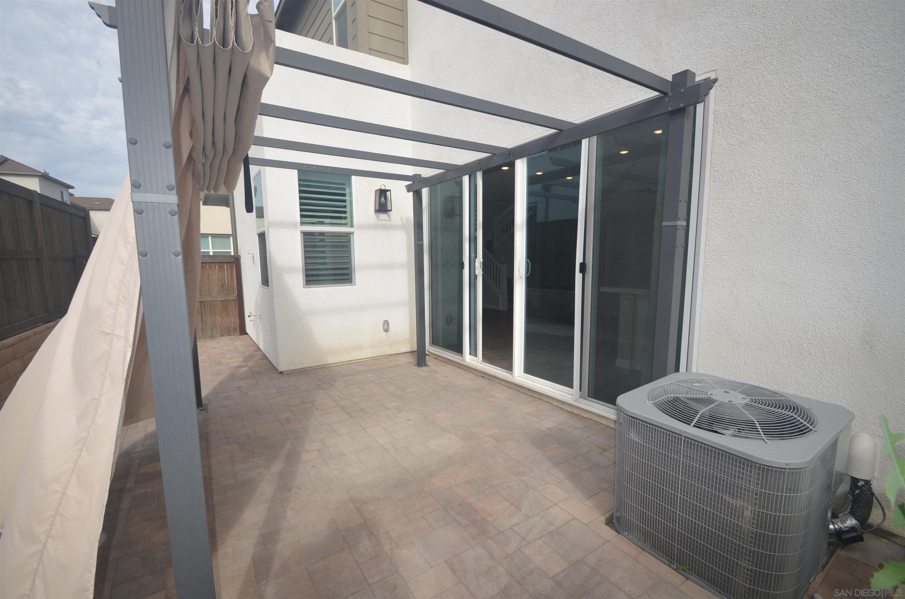 Detail Gallery Image 30 of 40 For 1681  Whitmore Loop, Chula Vista,  CA 91913 - 4 Beds | 3 Baths