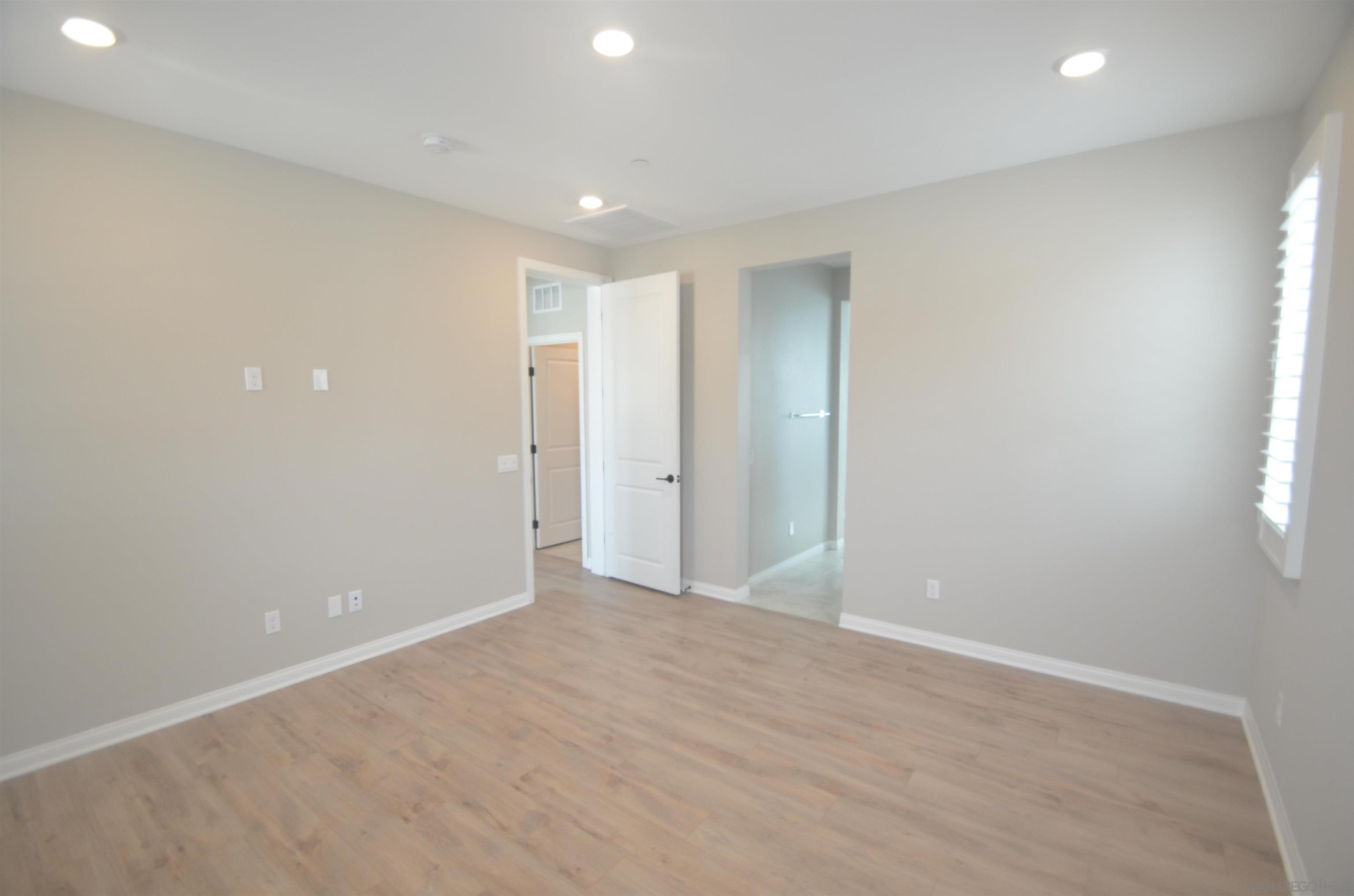 Detail Gallery Image 31 of 40 For 1681  Whitmore Loop, Chula Vista,  CA 91913 - 4 Beds | 3 Baths