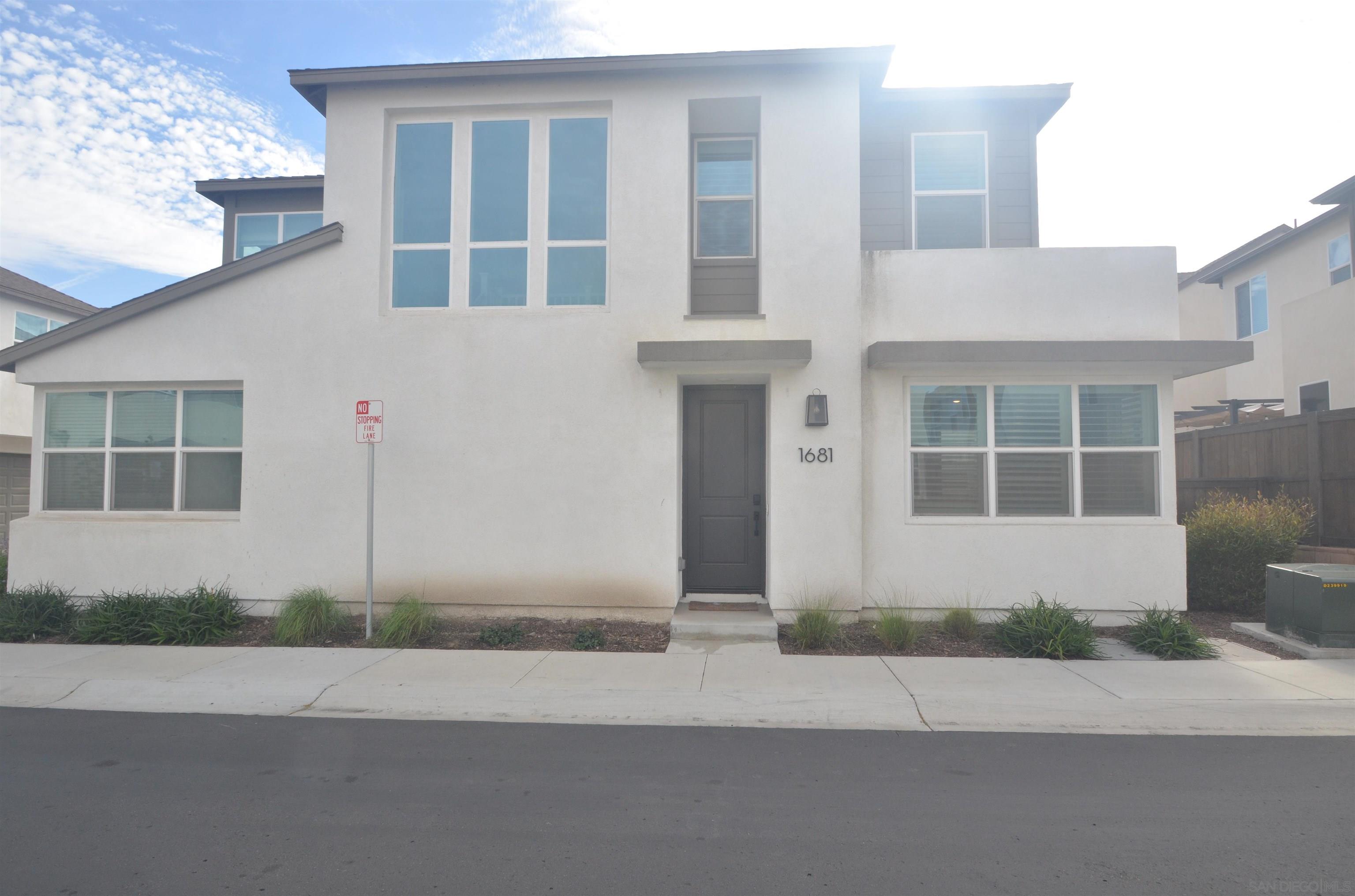 Detail Gallery Image 37 of 40 For 1681  Whitmore Loop, Chula Vista,  CA 91913 - 4 Beds | 3 Baths