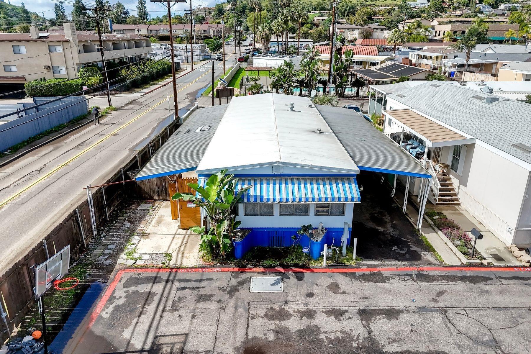 Detail Gallery Image 5 of 13 For 12044  Royal Rd  Spc 4,  El Cajon,  CA 92021 - 3 Beds | 2 Baths