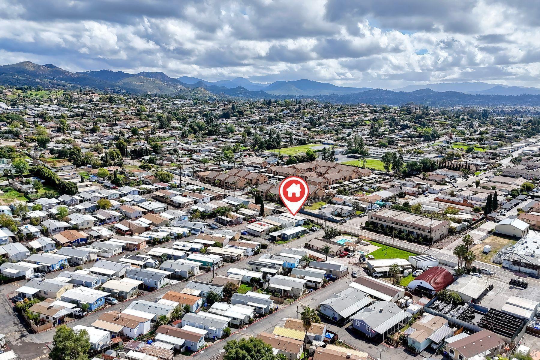 Detail Gallery Image 8 of 13 For 12044  Royal Rd  Spc 4,  El Cajon,  CA 92021 - 3 Beds | 2 Baths