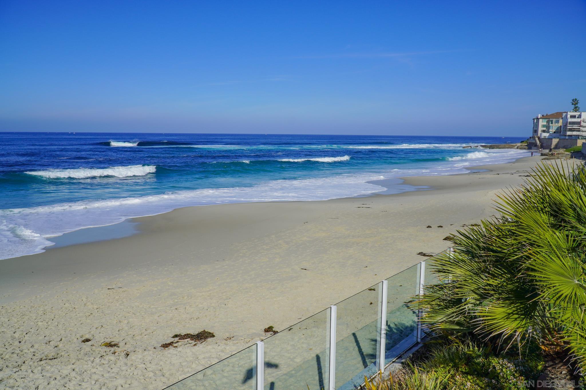 Detail Gallery Image 12 of 13 For 7421-25  La Jolla Blvd., La Jolla,  CA 92037 - – Beds | – Baths