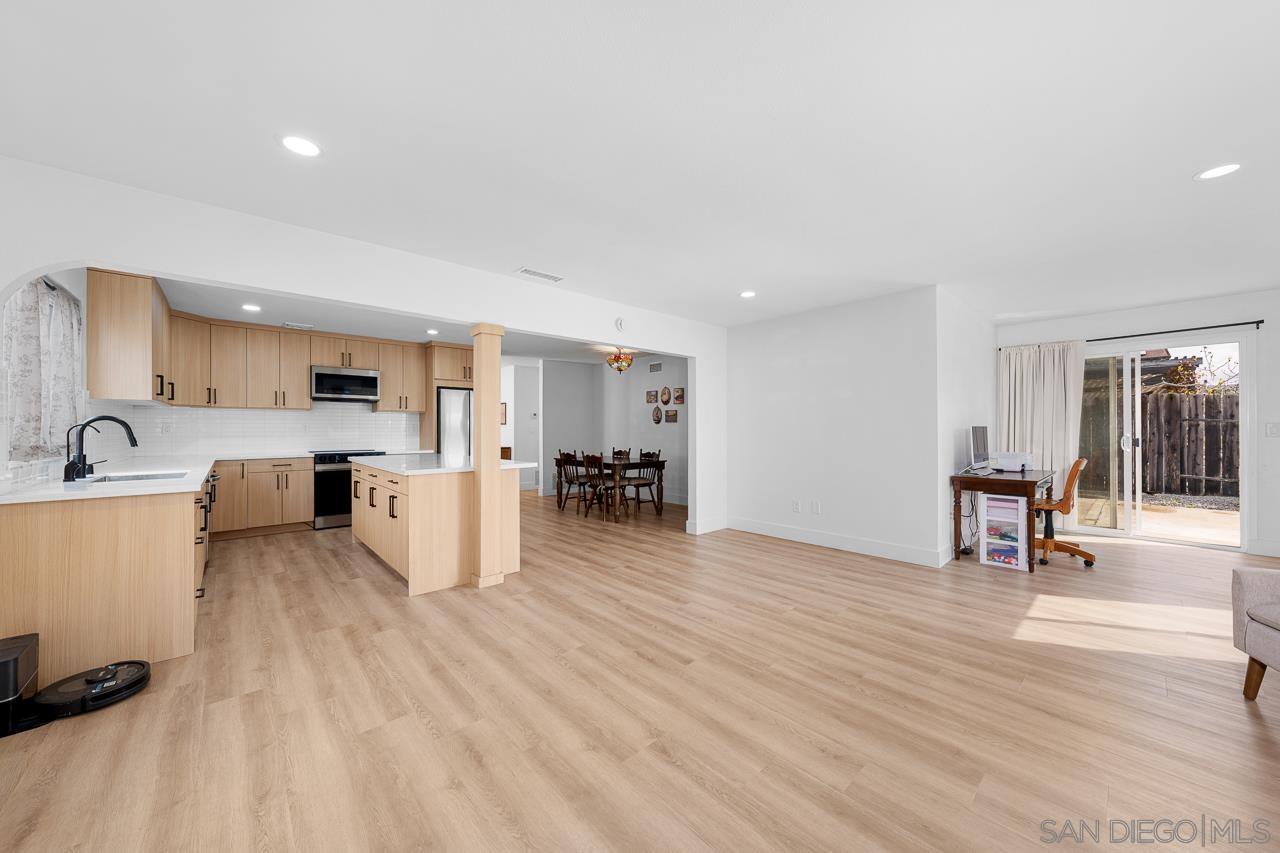 Detail Gallery Image 13 of 27 For 8695  Lepus Rd, San Diego,  CA 92126 - 3 Beds | 2 Baths