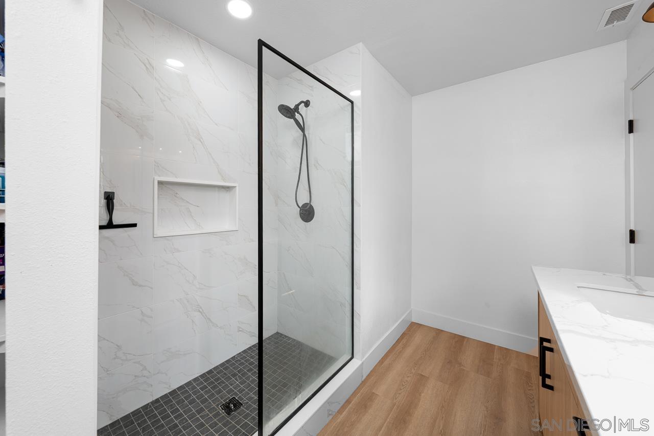 Detail Gallery Image 21 of 27 For 8695  Lepus Rd, San Diego,  CA 92126 - 3 Beds | 2 Baths