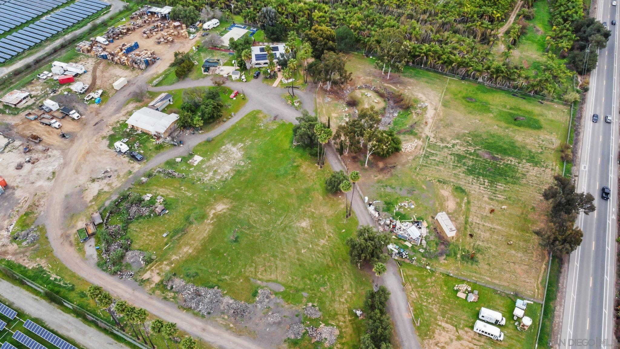 Detail Gallery Image 2 of 23 For 30100  Valley Center Rd, Valley Center,  CA 92082 - 3 Beds | 2 Baths
