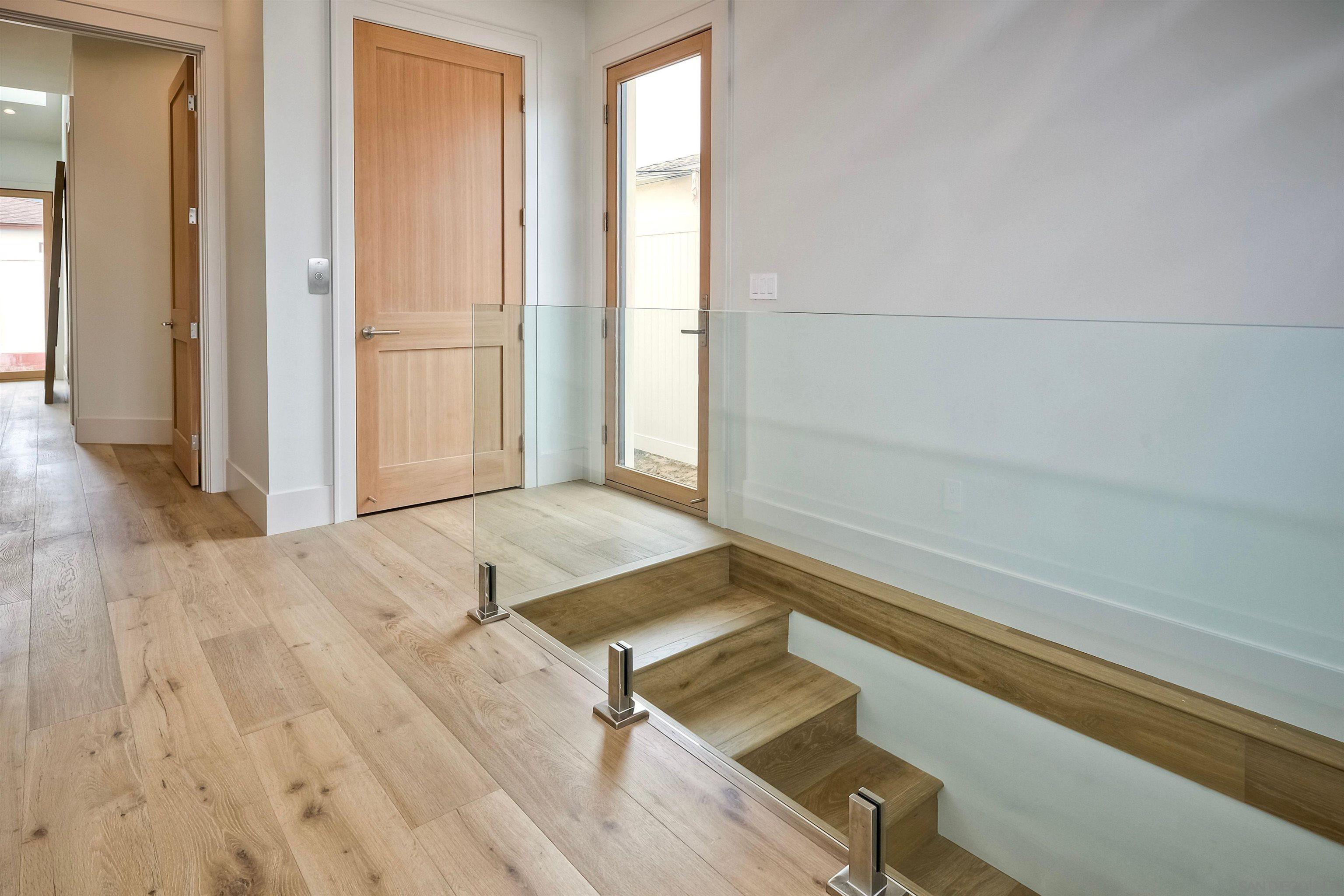 Detail Gallery Image 40 of 45 For 440  Pomona Avenue, Coronado,  CA 92118 - 5 Beds | 3/1 Baths