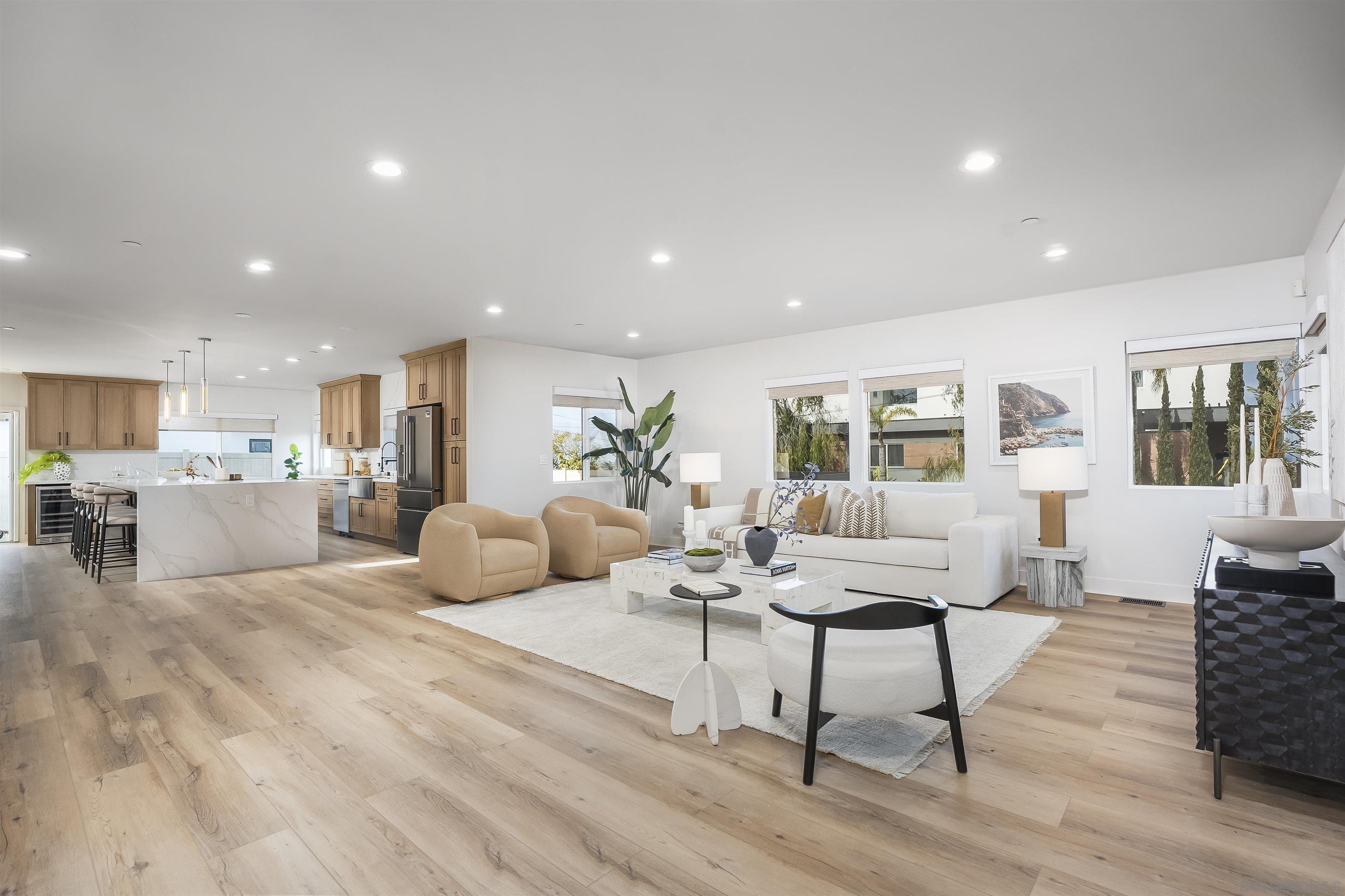 Detail Gallery Image 13 of 75 For 4593  Coronado Ave, San Diego,  CA 92107 - 4 Beds | 3 Baths