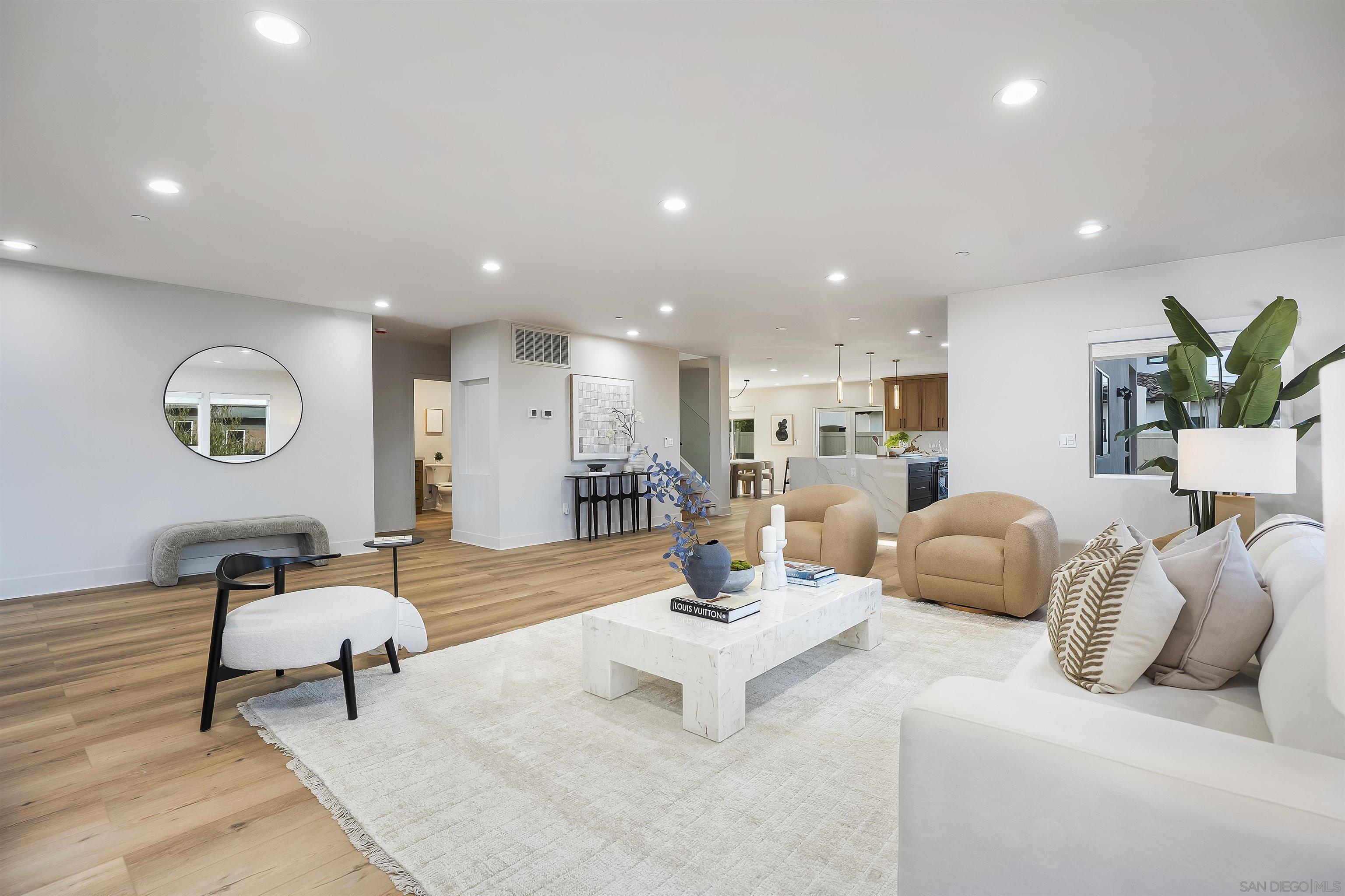 Detail Gallery Image 15 of 75 For 4593  Coronado Ave, San Diego,  CA 92107 - 4 Beds | 3 Baths