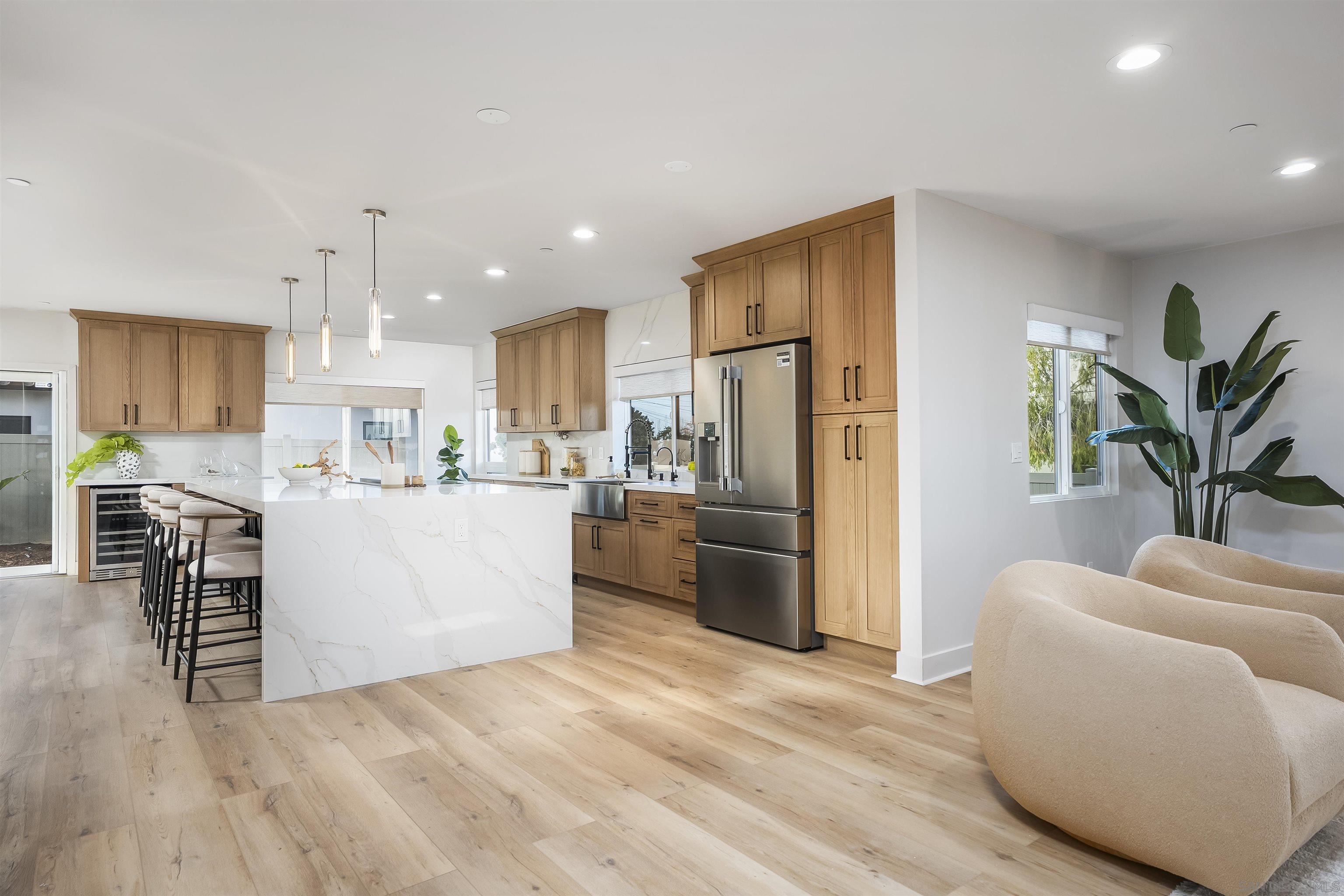 Detail Gallery Image 18 of 75 For 4593  Coronado Ave, San Diego,  CA 92107 - 4 Beds | 3 Baths