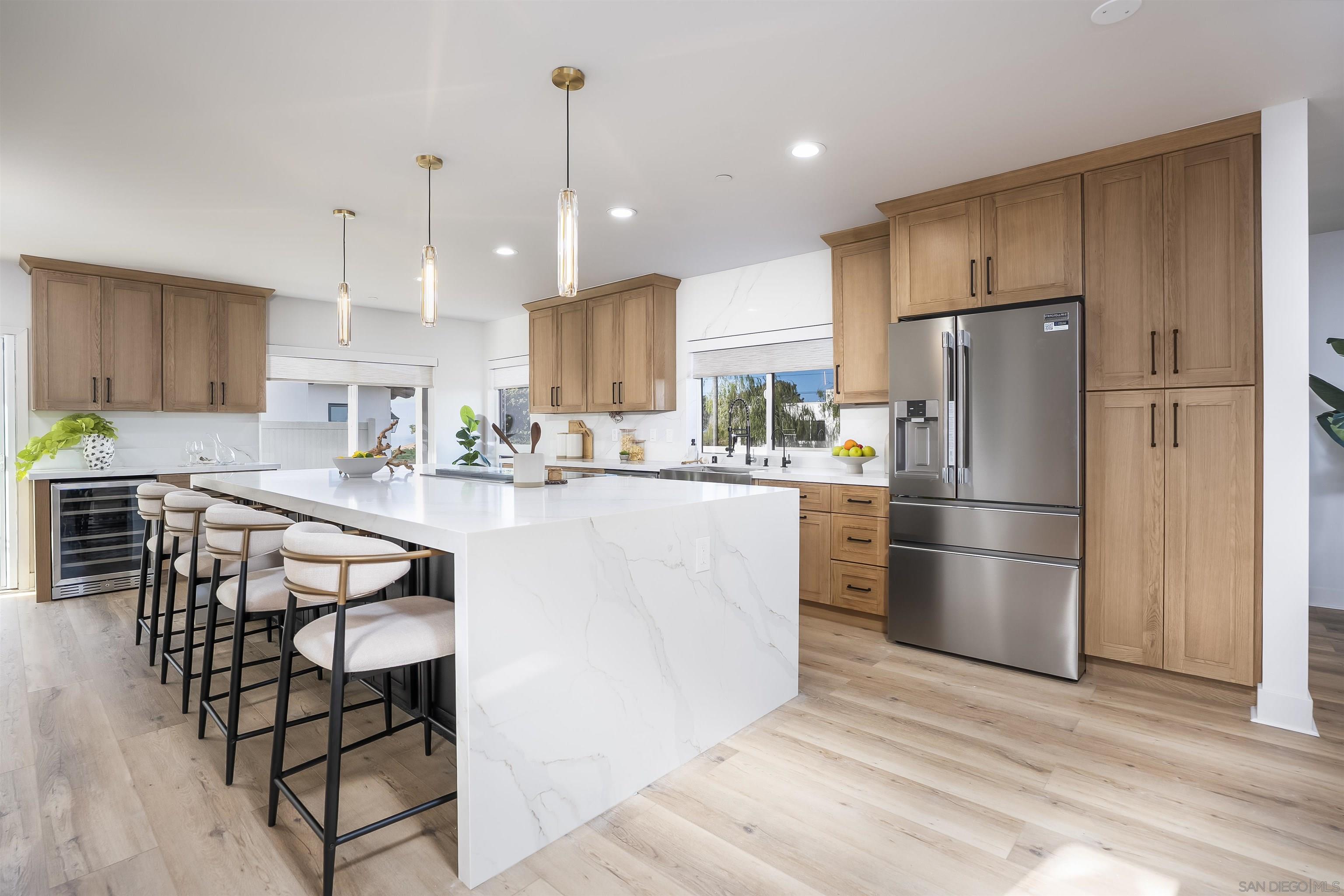 Detail Gallery Image 19 of 75 For 4593  Coronado Ave, San Diego,  CA 92107 - 4 Beds | 3 Baths