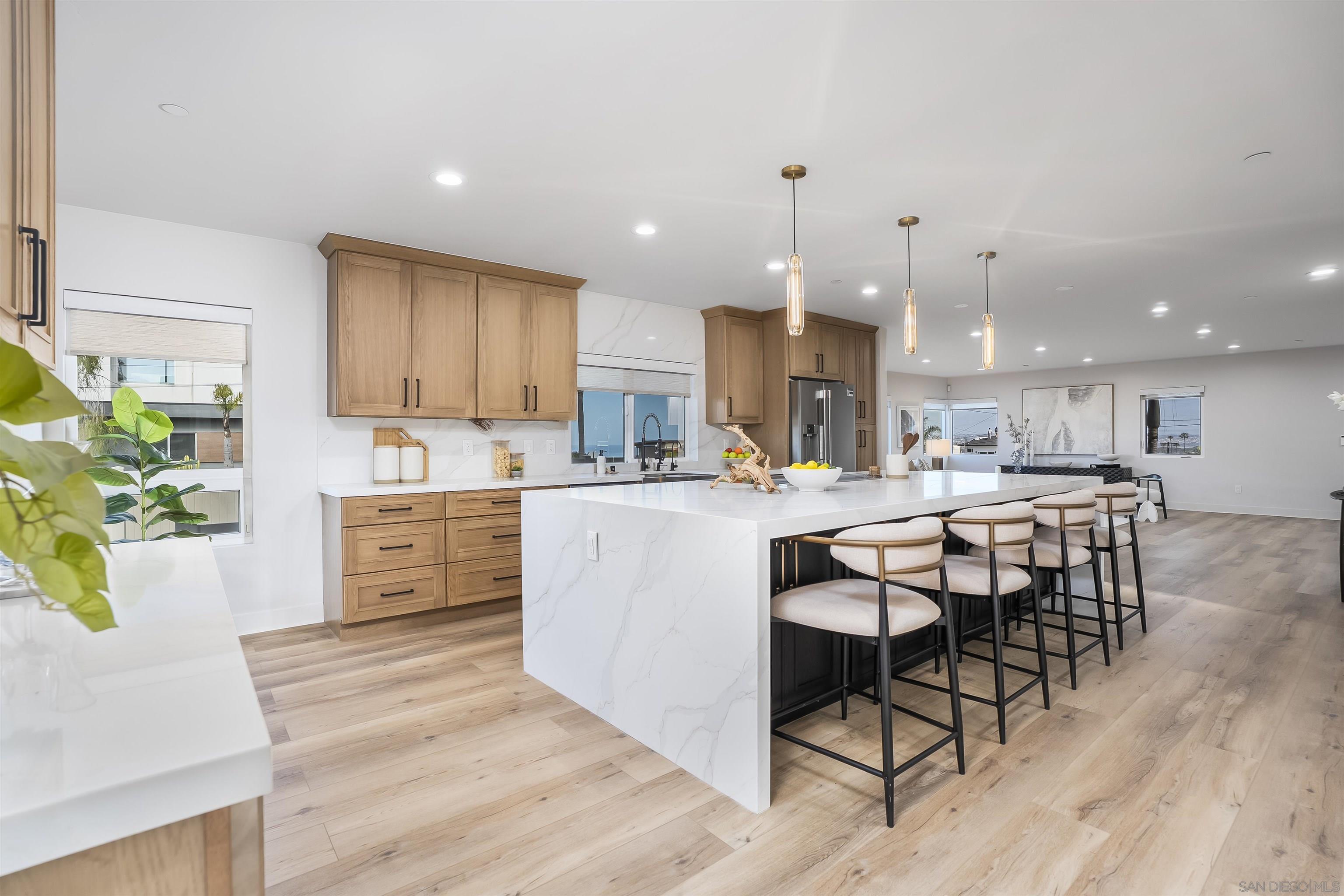 Detail Gallery Image 21 of 75 For 4593  Coronado Ave, San Diego,  CA 92107 - 4 Beds | 3 Baths