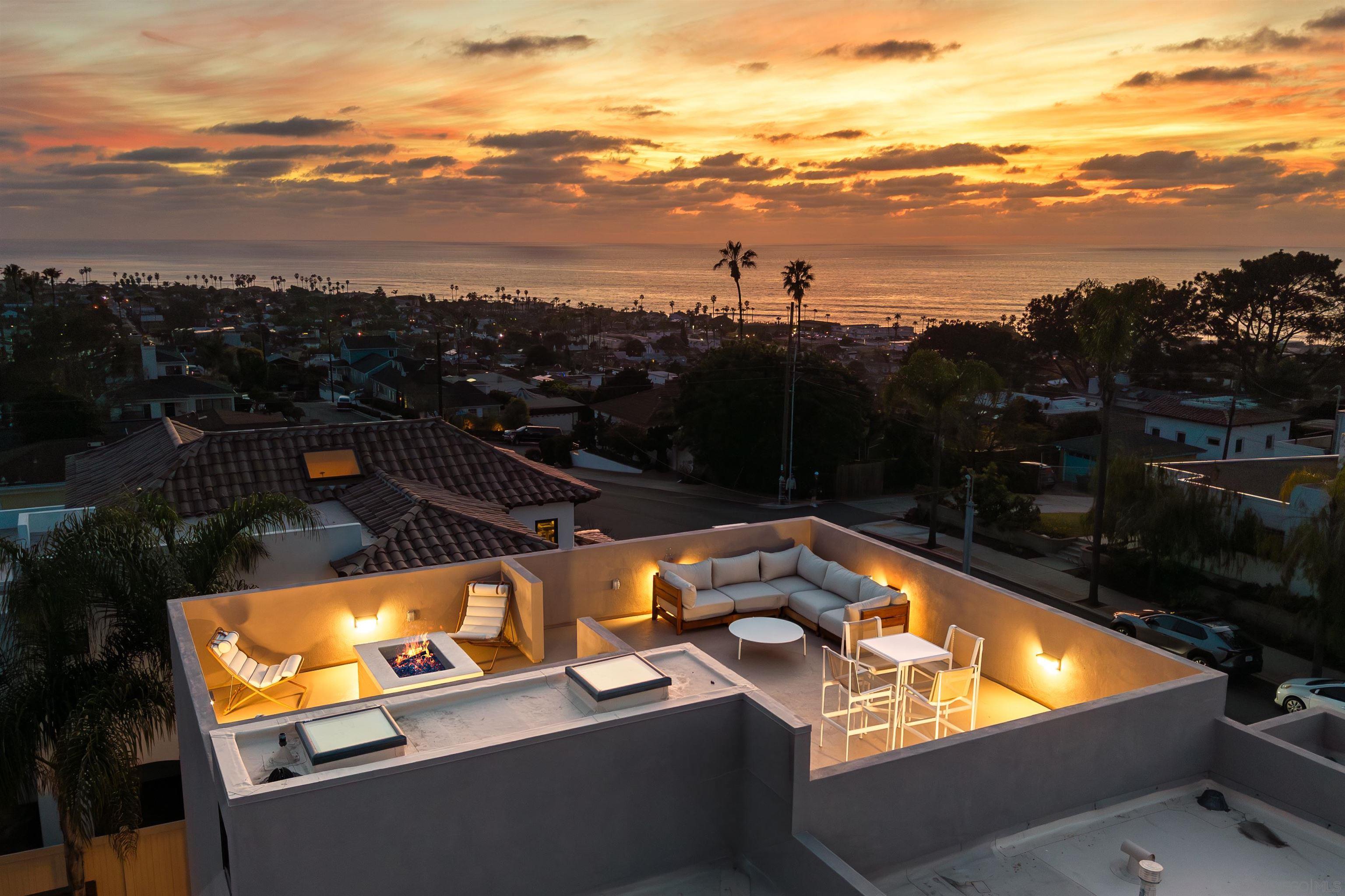 Detail Gallery Image 10 of 75 For 4593  Coronado Ave, San Diego,  CA 92107 - 4 Beds | 3 Baths