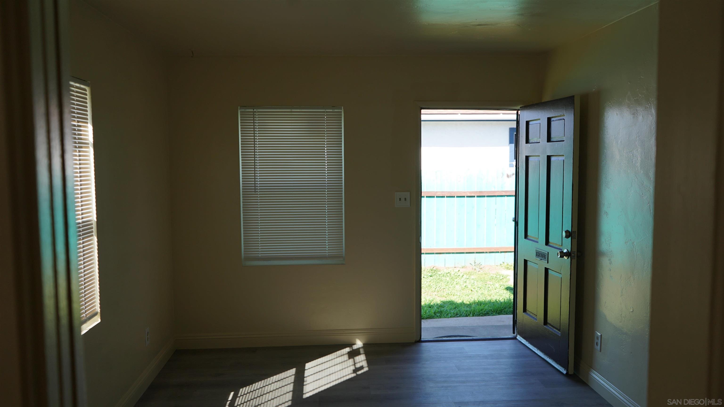 Detail Gallery Image 9 of 17 For 1902-6  Palm Ave, National City,  CA 91950 - – Beds | – Baths