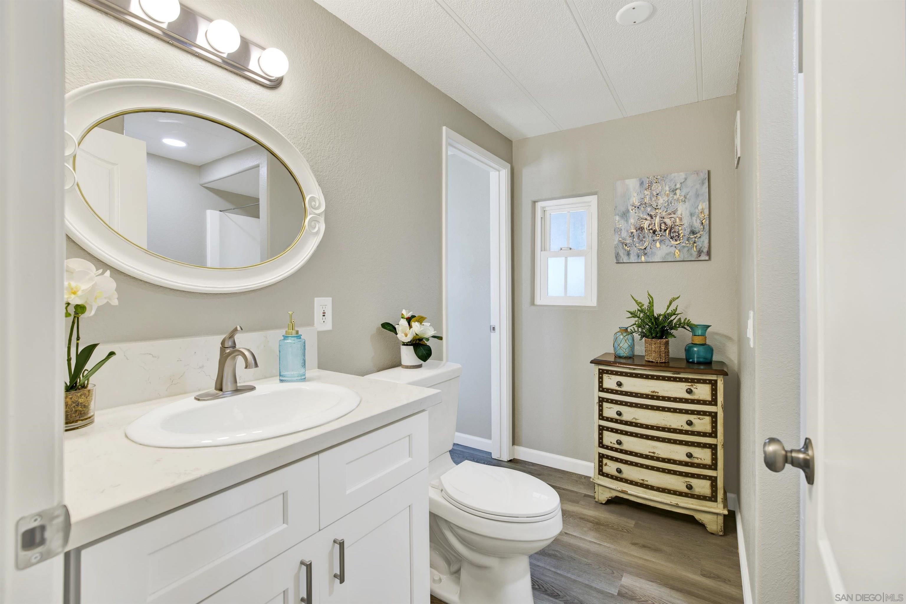 Detail Gallery Image 15 of 31 For 245 W Bobier Dr  #23,  Vista,  CA 92083 - 1 Beds | 1 Baths