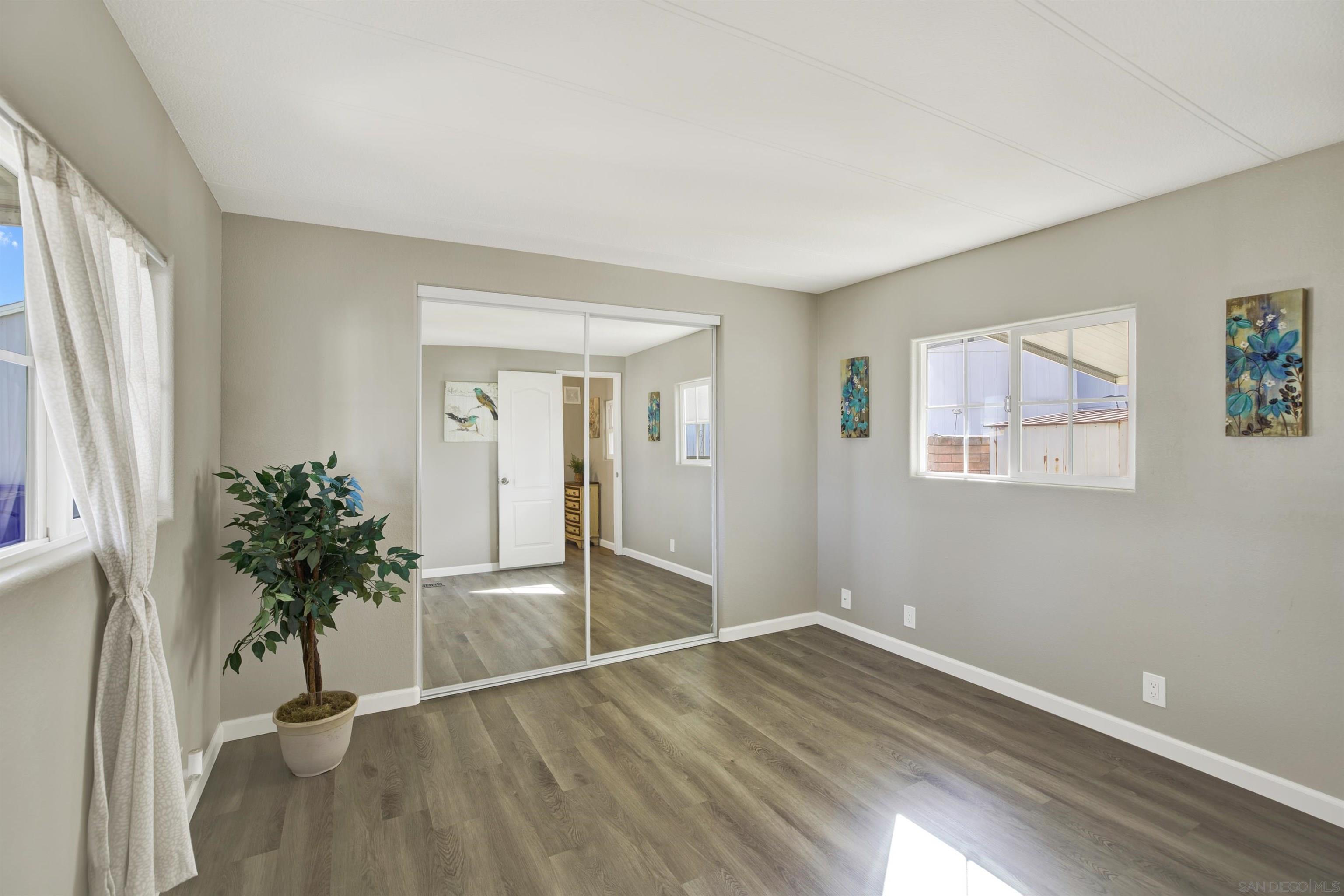 Detail Gallery Image 17 of 31 For 245 W Bobier Dr  #23,  Vista,  CA 92083 - 1 Beds | 1 Baths