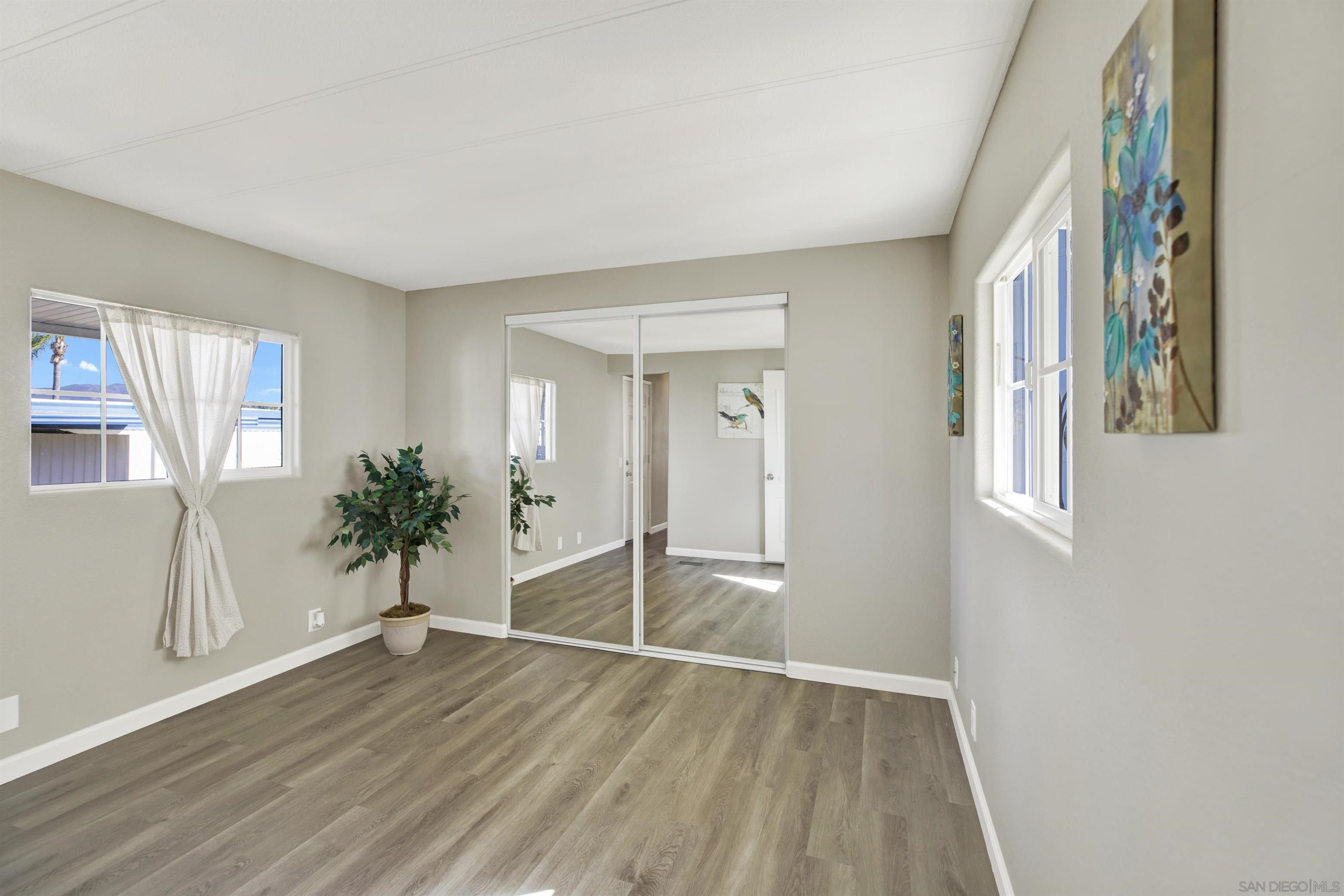 Detail Gallery Image 19 of 31 For 245 W Bobier Dr  #23,  Vista,  CA 92083 - 1 Beds | 1 Baths