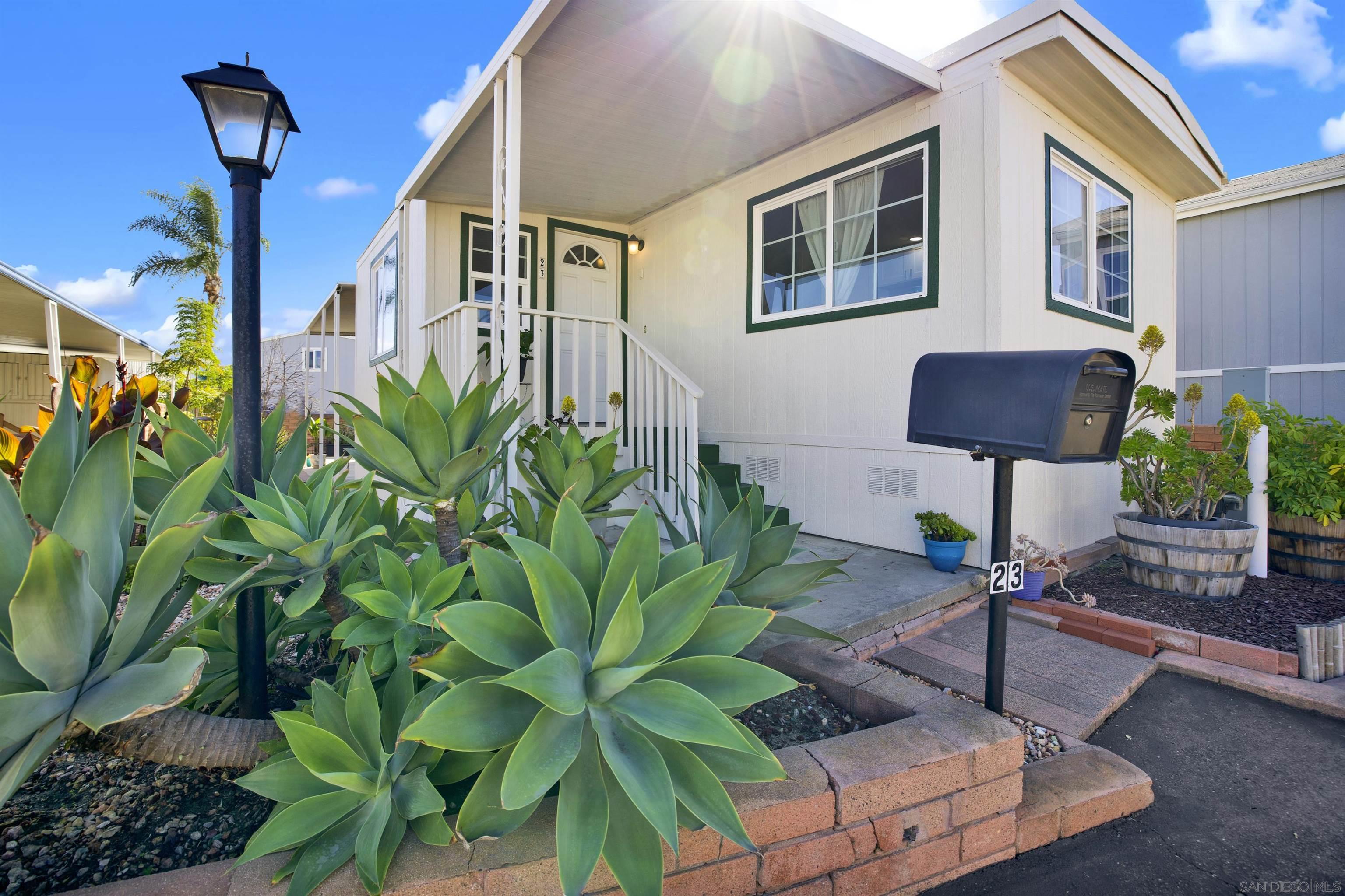 Detail Gallery Image 24 of 31 For 245 W Bobier Dr  #23,  Vista,  CA 92083 - 1 Beds | 1 Baths