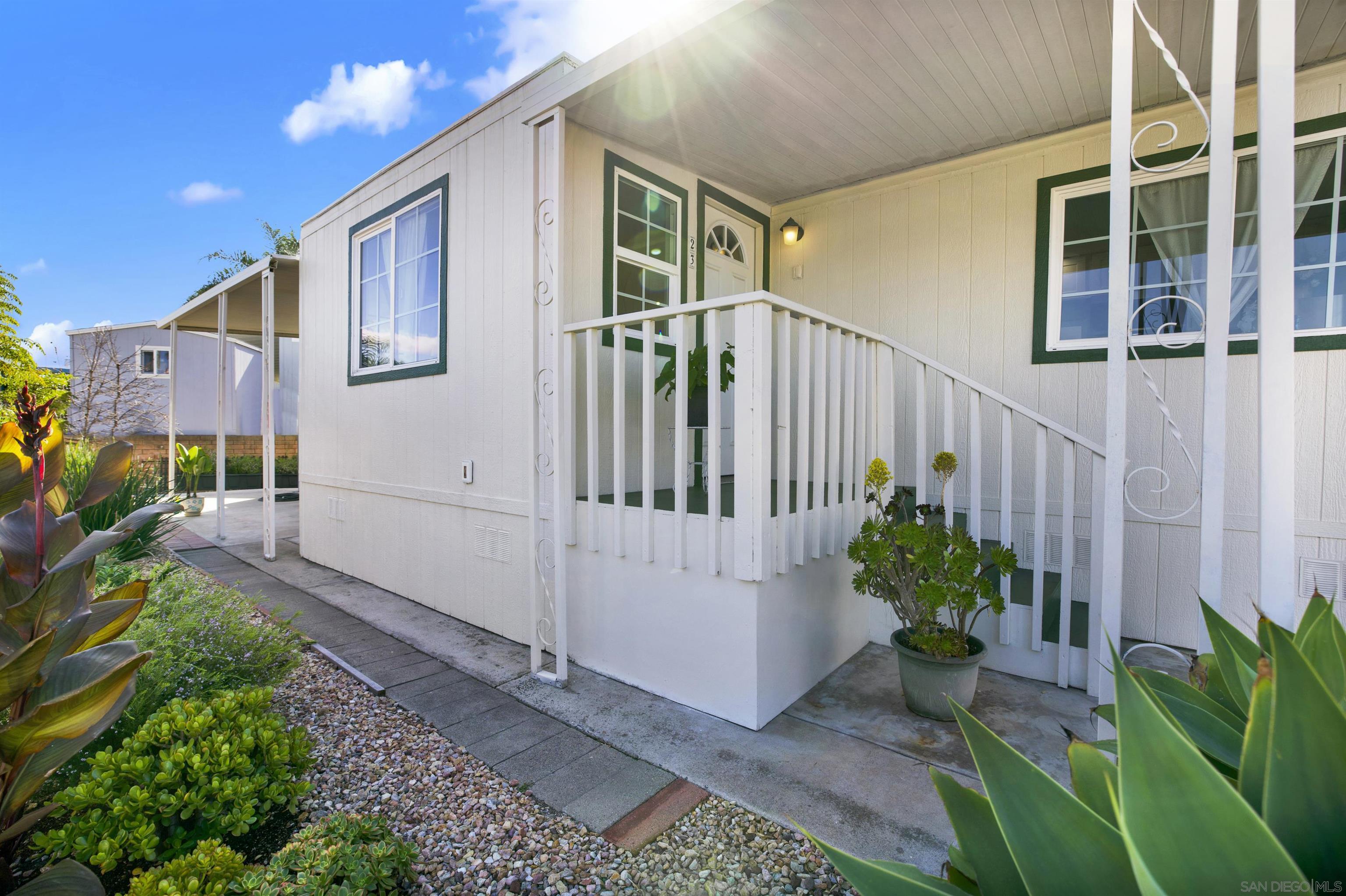 Detail Gallery Image 25 of 31 For 245 W Bobier Dr  #23,  Vista,  CA 92083 - 1 Beds | 1 Baths