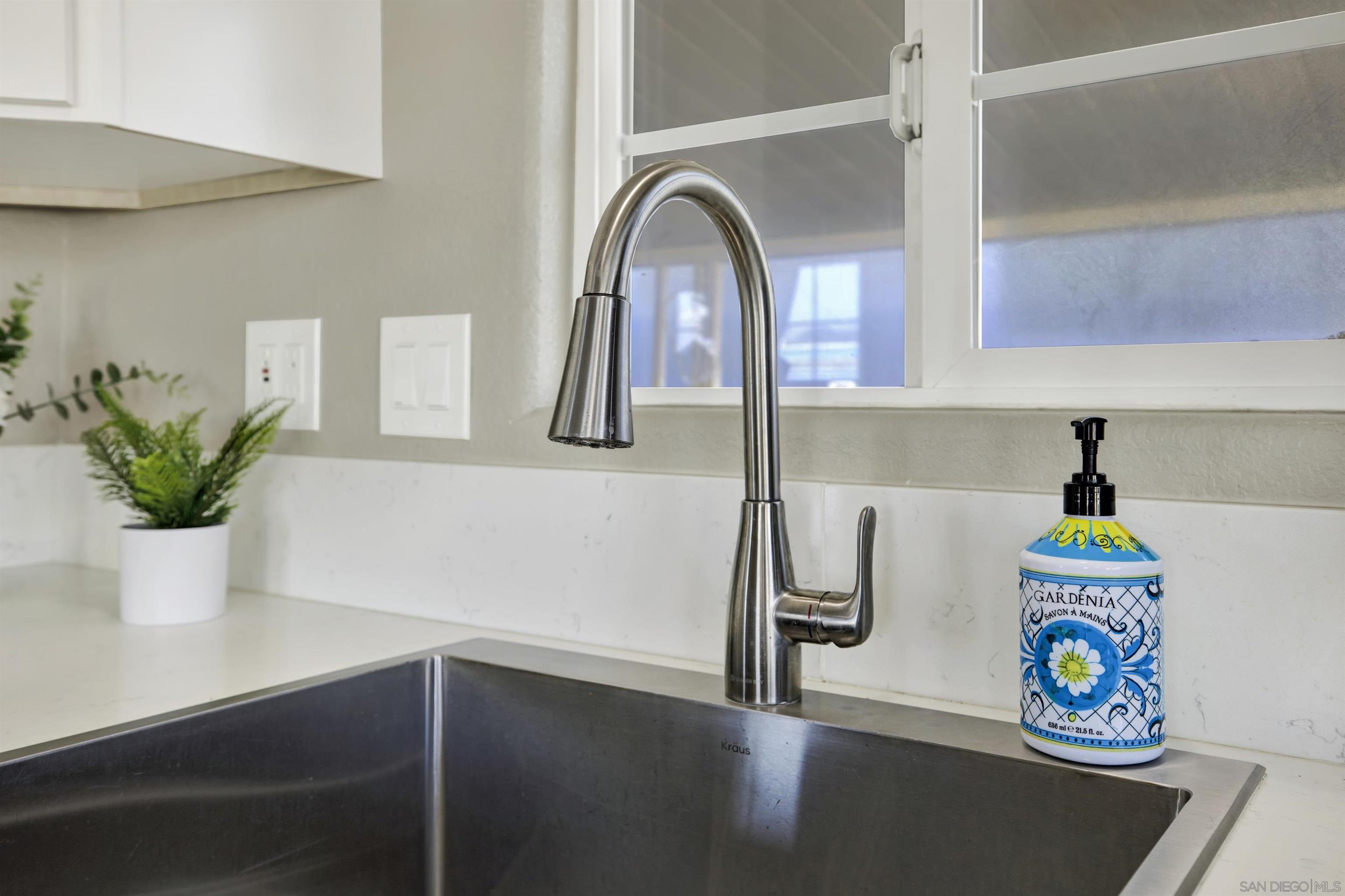 Detail Gallery Image 10 of 31 For 245 W Bobier Dr  #23,  Vista,  CA 92083 - 1 Beds | 1 Baths