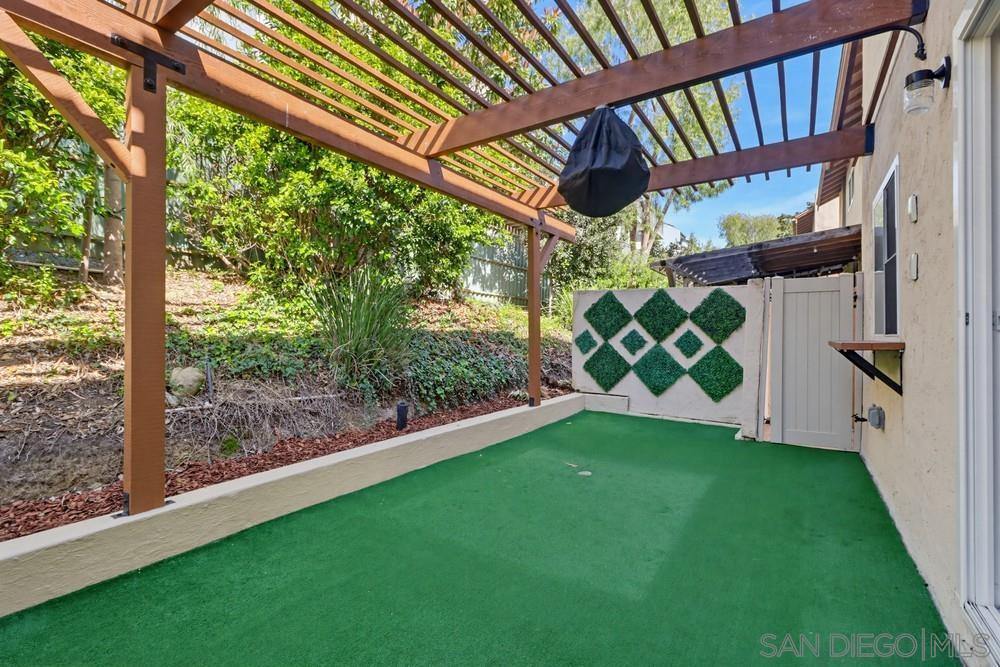 Detail Gallery Image 35 of 45 For 5516  Caminito Roberto, San Diego,  CA 92111 - 2 Beds | 1/1 Baths