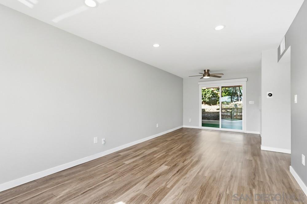 Detail Gallery Image 7 of 45 For 5516  Caminito Roberto, San Diego,  CA 92111 - 2 Beds | 1/1 Baths