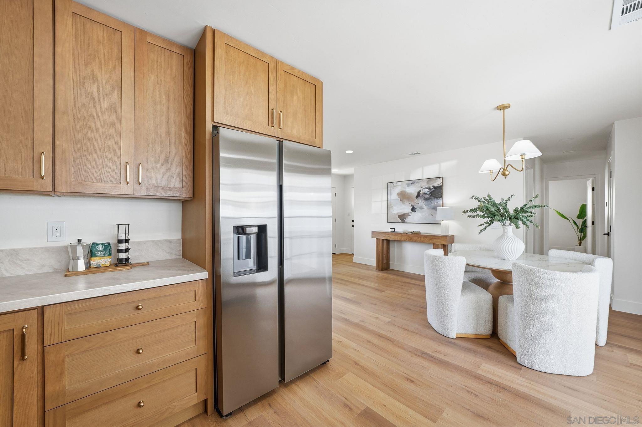 Detail Gallery Image 13 of 34 For 10155  Baroness Ave, San Diego,  CA 92126 - 3 Beds | 2 Baths