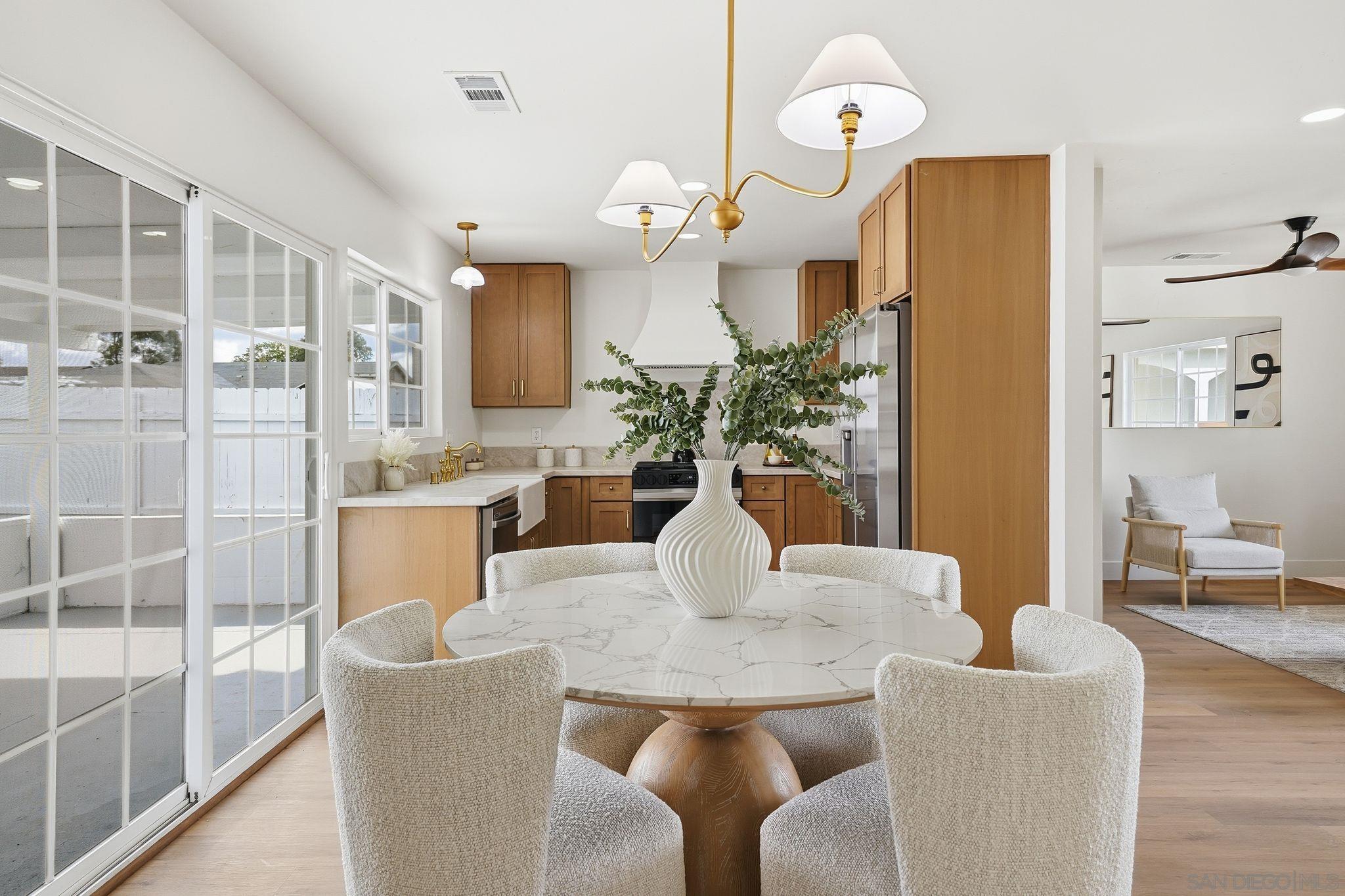 Detail Gallery Image 14 of 34 For 10155  Baroness Ave, San Diego,  CA 92126 - 3 Beds | 2 Baths