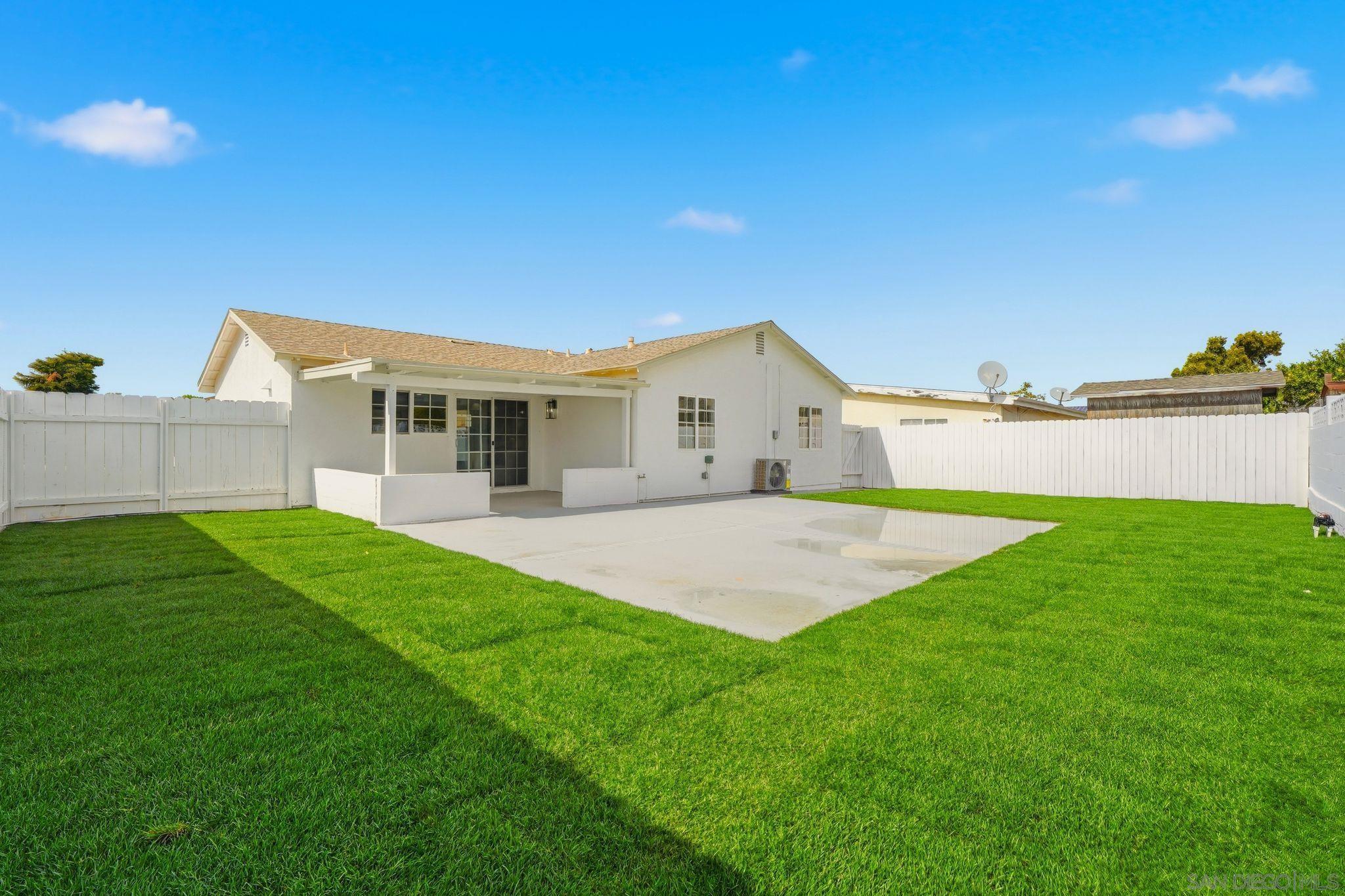 Detail Gallery Image 26 of 34 For 10155  Baroness Ave, San Diego,  CA 92126 - 3 Beds | 2 Baths