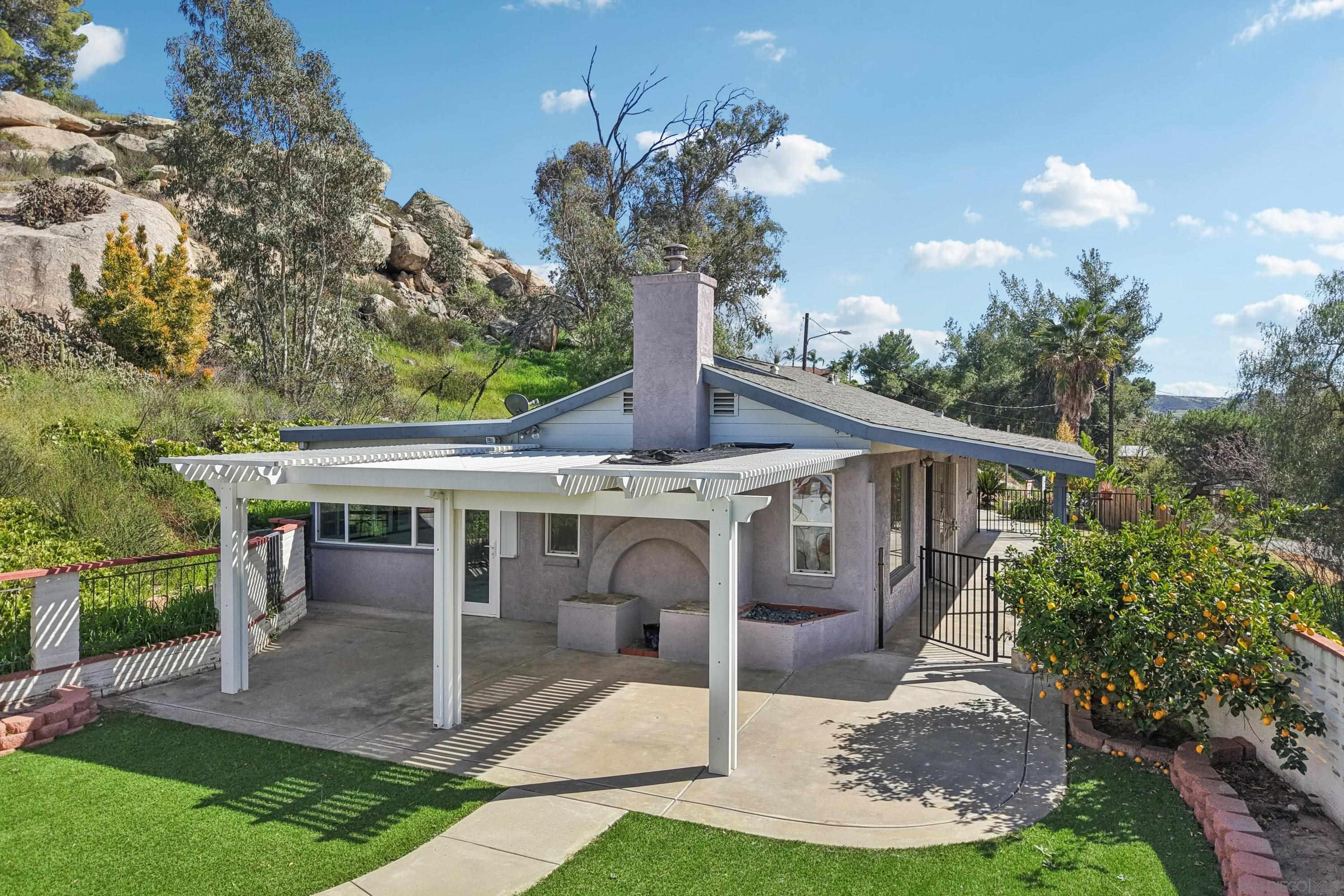 Detail Gallery Image 19 of 26 For 203  D St, Ramona,  CA 92065 - 2 Beds | 1 Baths