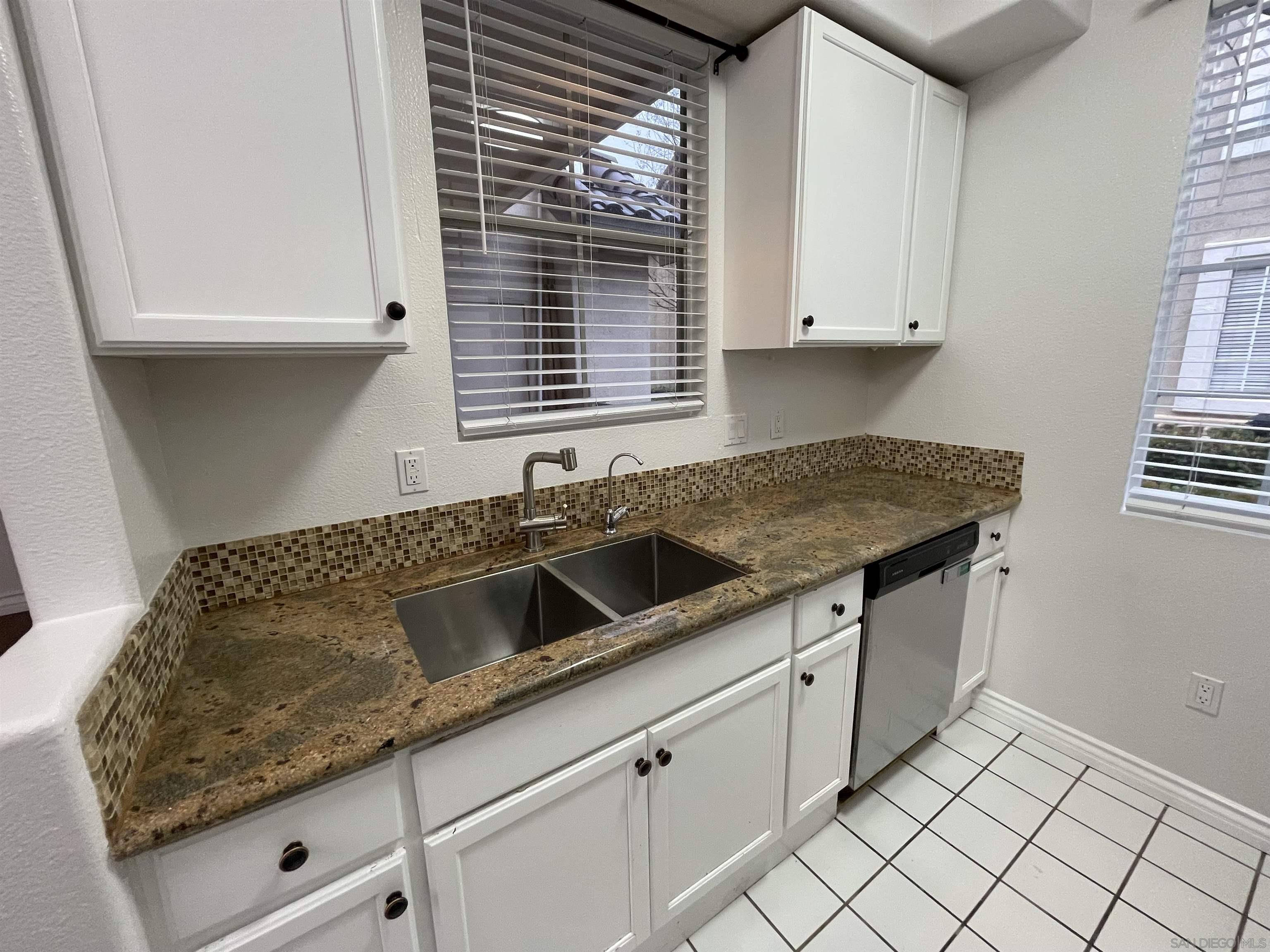 Detail Gallery Image 9 of 32 For 8682  New Salem St.  159, San Diego,  CA 92126 - 2 Beds | 2 Baths