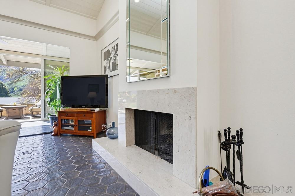 Detail Gallery Image 7 of 26 For 16057  El Tae  #31,  Pauma Valley,  CA 92061 - 3 Beds | 3 Baths