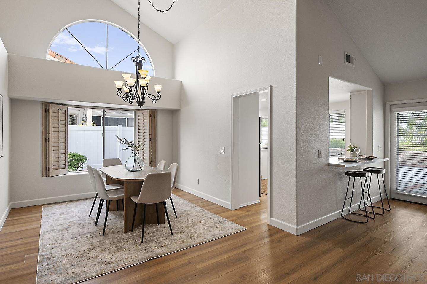 Detail Gallery Image 7 of 13 For 4094  Arcadia Way, Oceanside,  CA 92056 - 2 Beds | 2 Baths