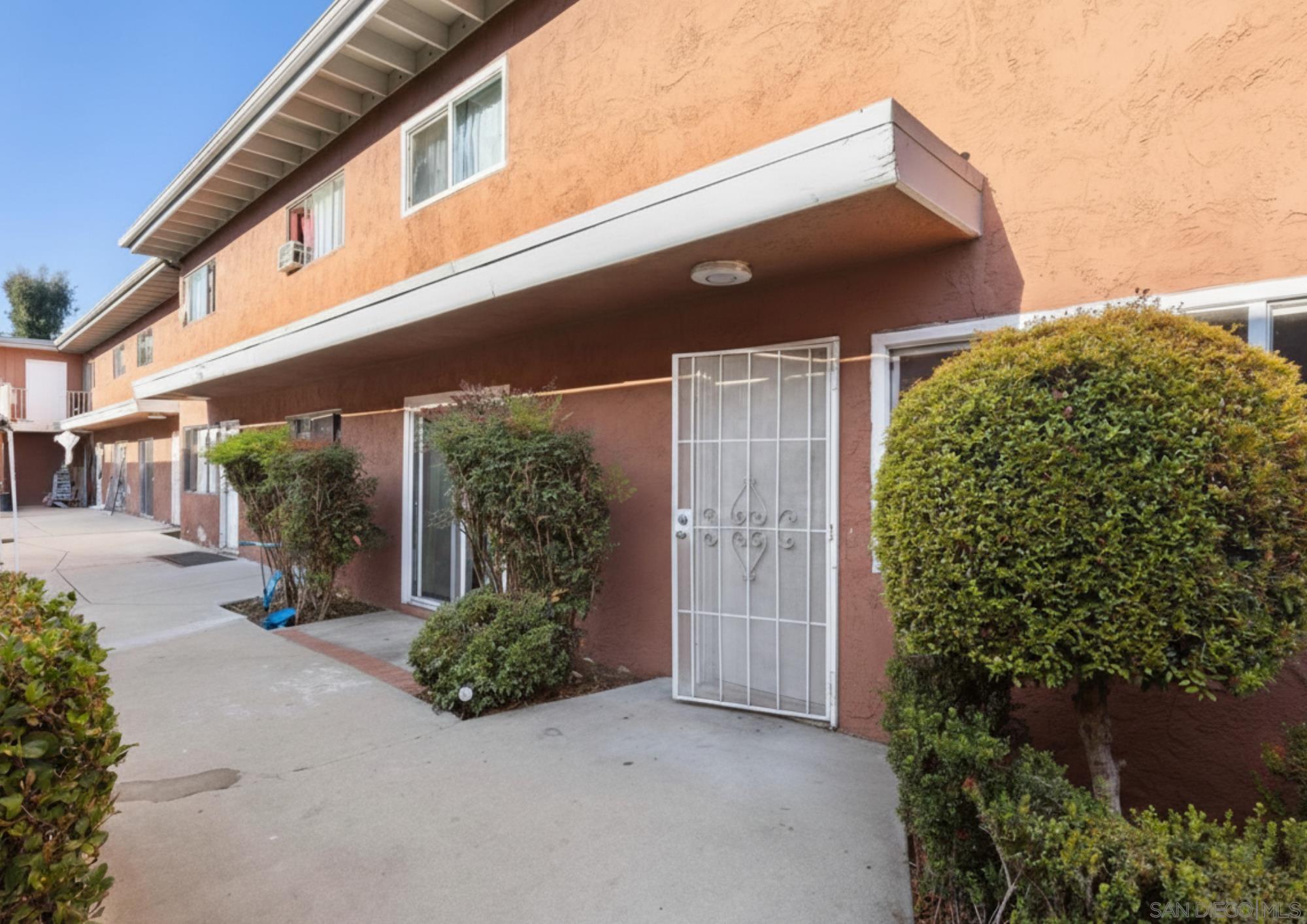 Front Image Thumbnail for SD260003845