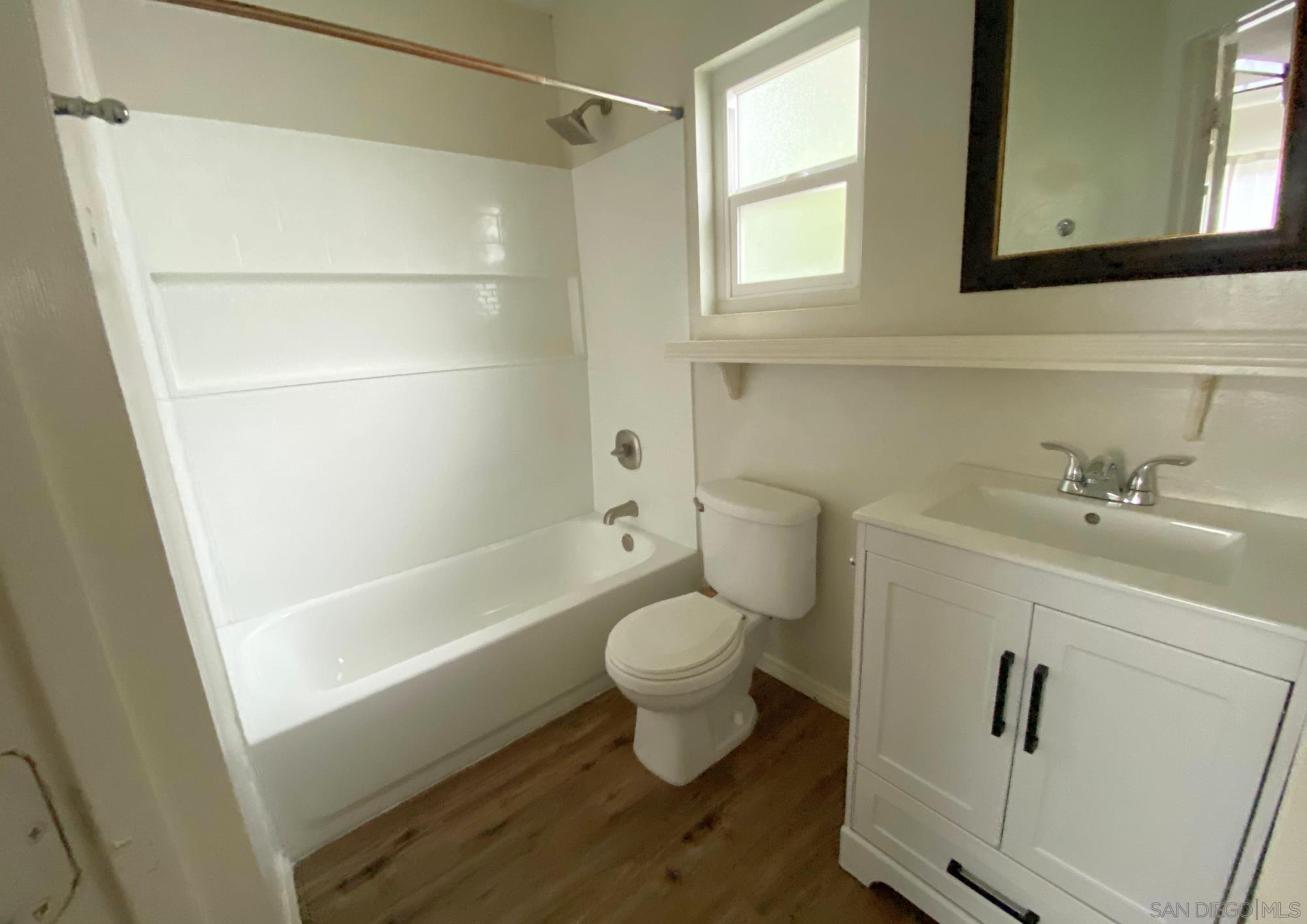 Detail Gallery Image 22 of 29 For 1060  E Washington Ave  #5,  Escondido,  CA 92025 - 2 Beds | 2 Baths