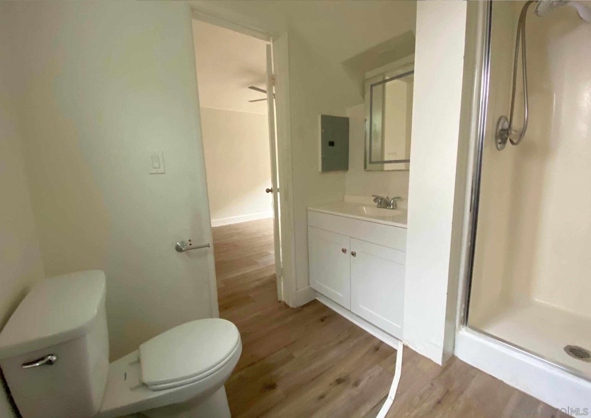 Detail Gallery Image 23 of 29 For 1060  E Washington Ave  #5,  Escondido,  CA 92025 - 2 Beds | 2 Baths