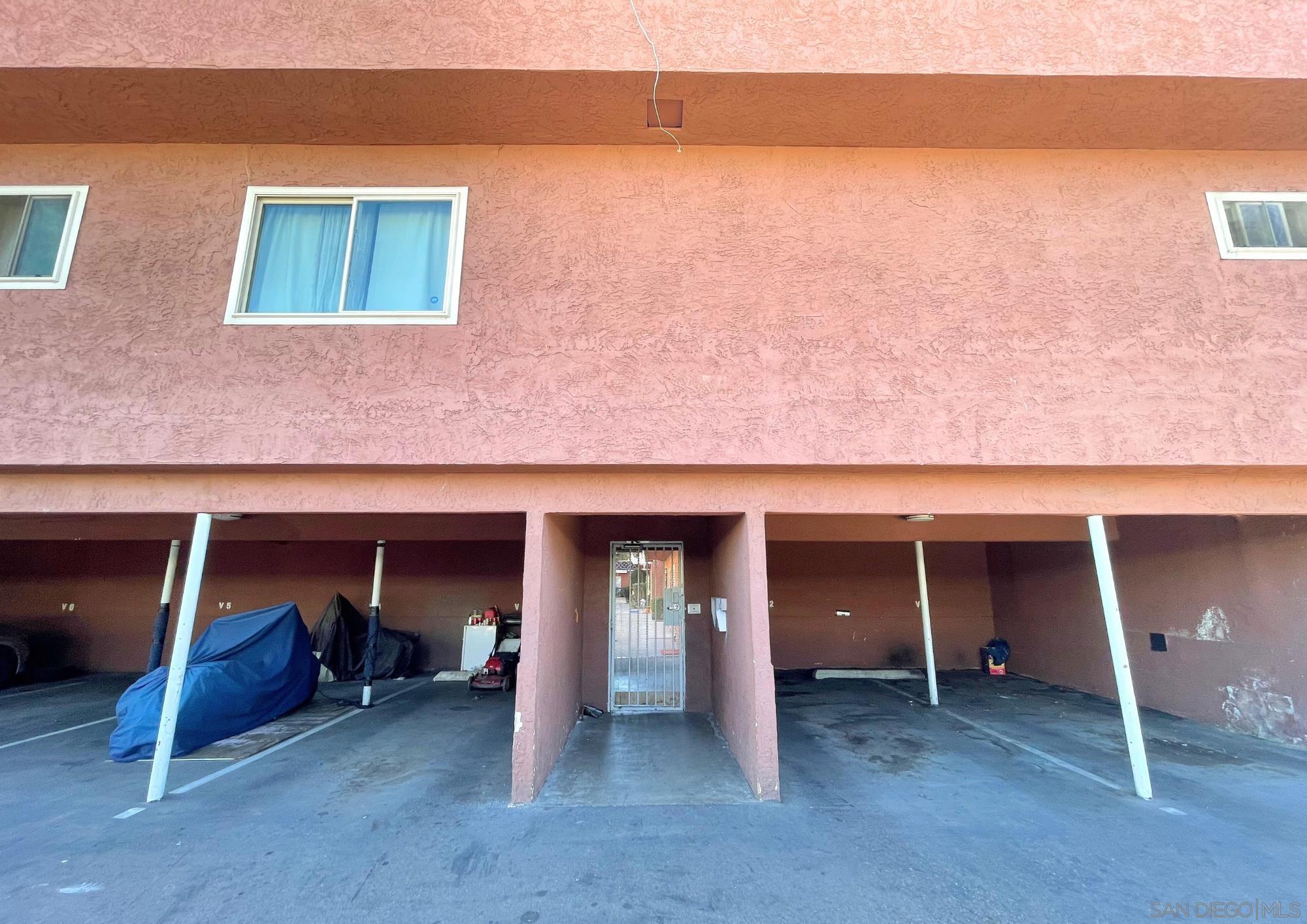 Detail Gallery Image 25 of 29 For 1060  E Washington Ave  #5,  Escondido,  CA 92025 - 2 Beds | 2 Baths