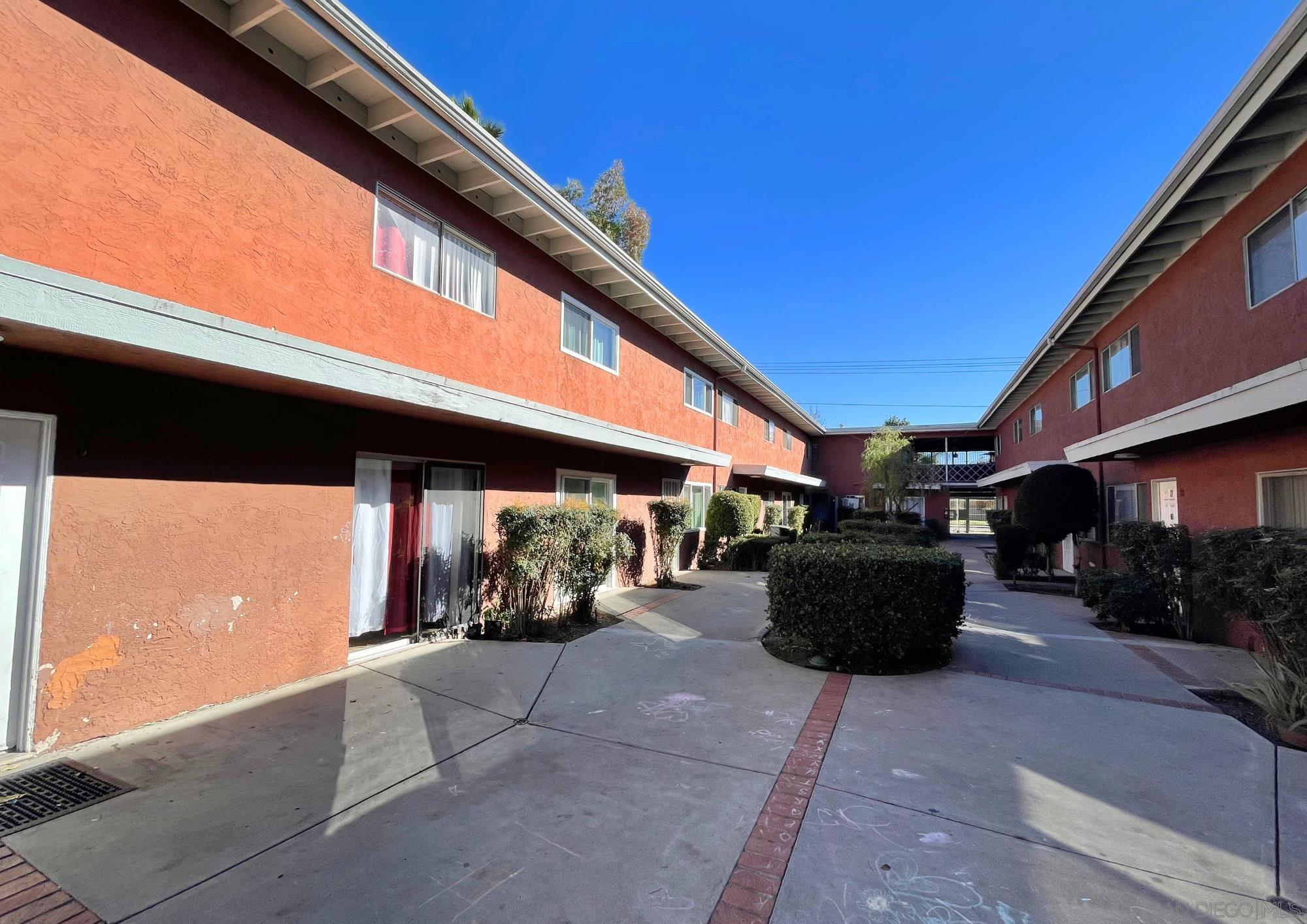 Detail Gallery Image 26 of 29 For 1060  E Washington Ave  #5,  Escondido,  CA 92025 - 2 Beds | 2 Baths