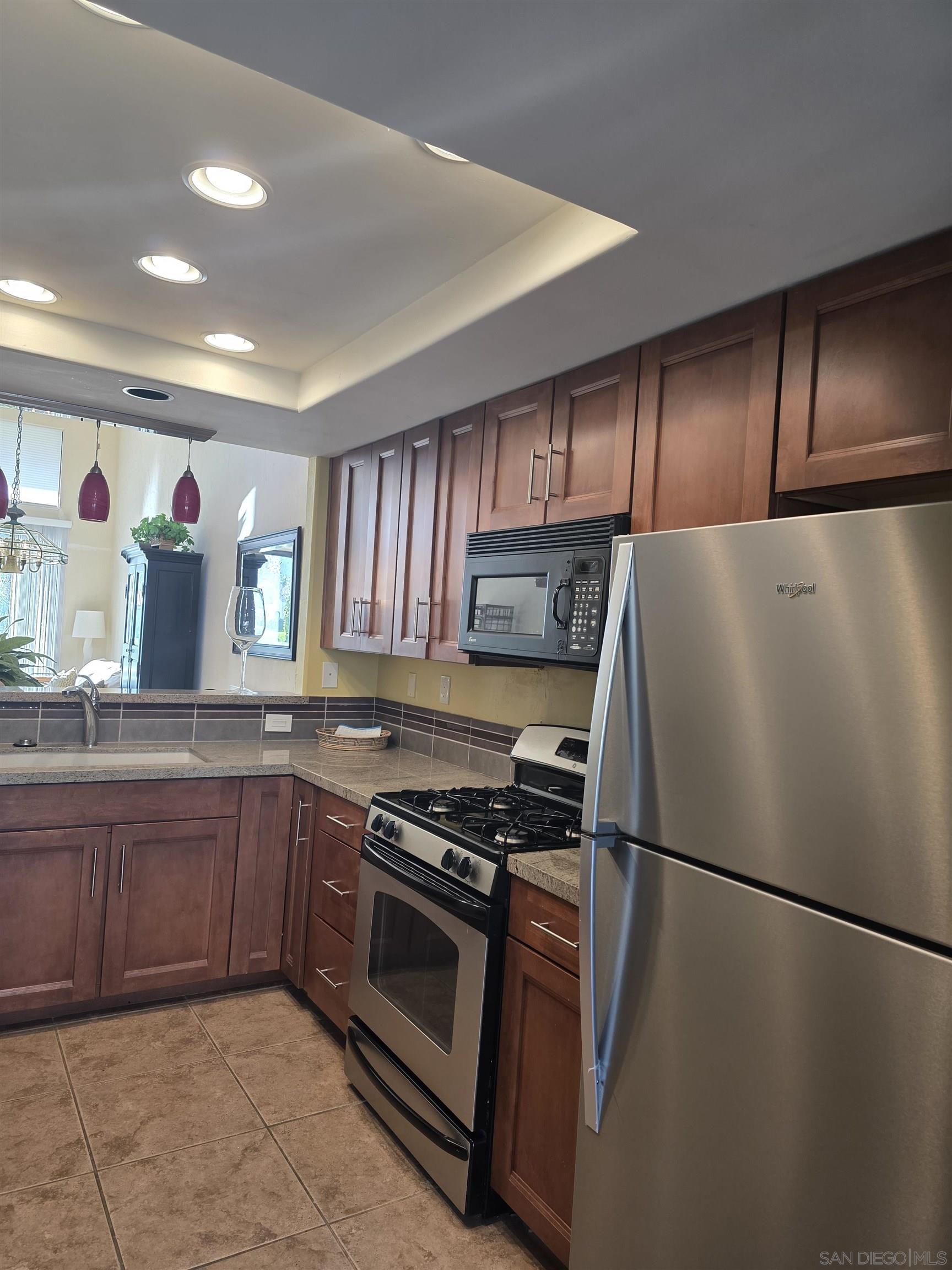 Detail Gallery Image 2 of 32 For 54673  Oakhill, La Quinta,  CA 92253 - 2 Beds | 2 Baths