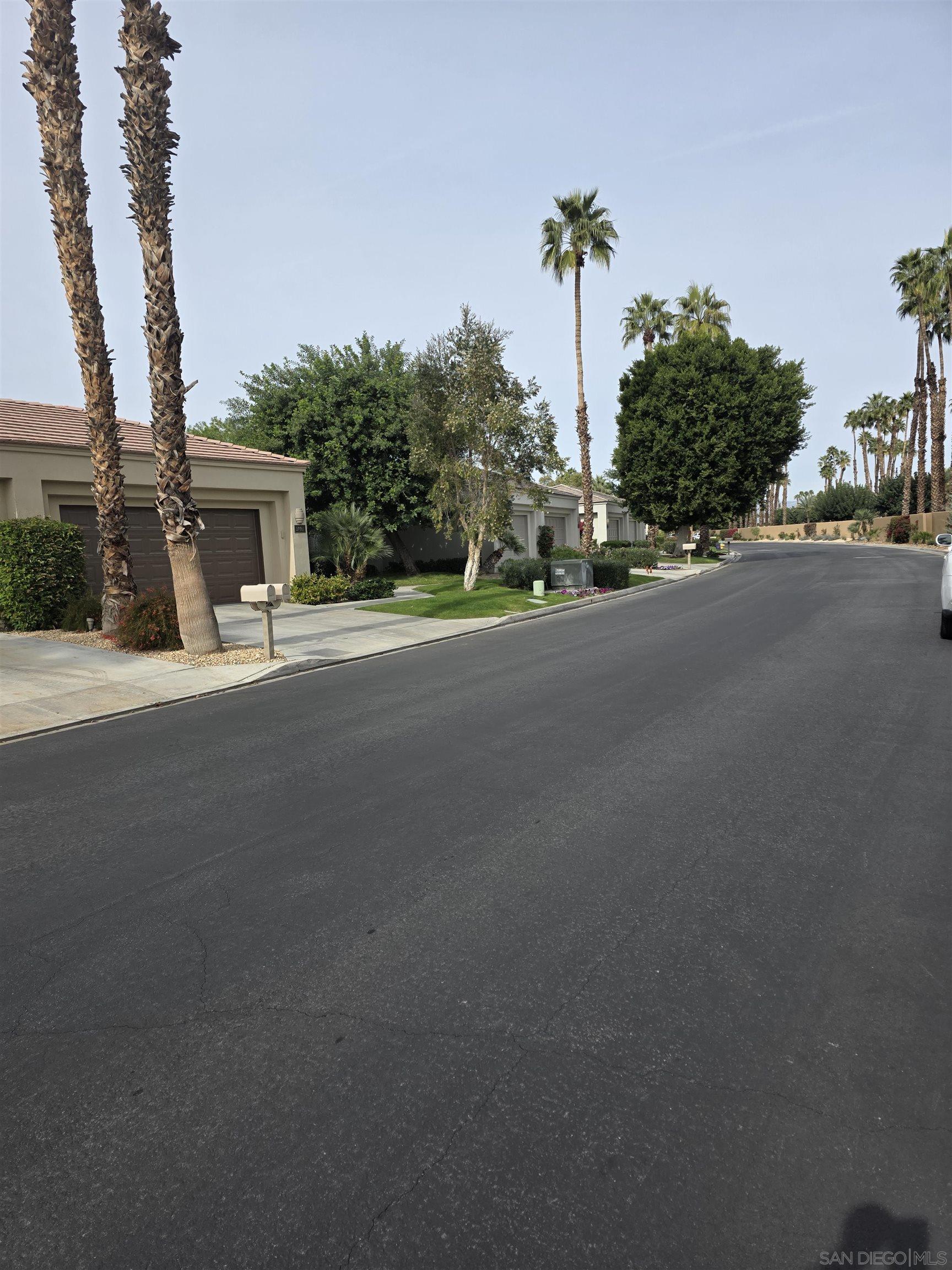 Detail Gallery Image 6 of 32 For 54673  Oakhill, La Quinta,  CA 92253 - 2 Beds | 2 Baths