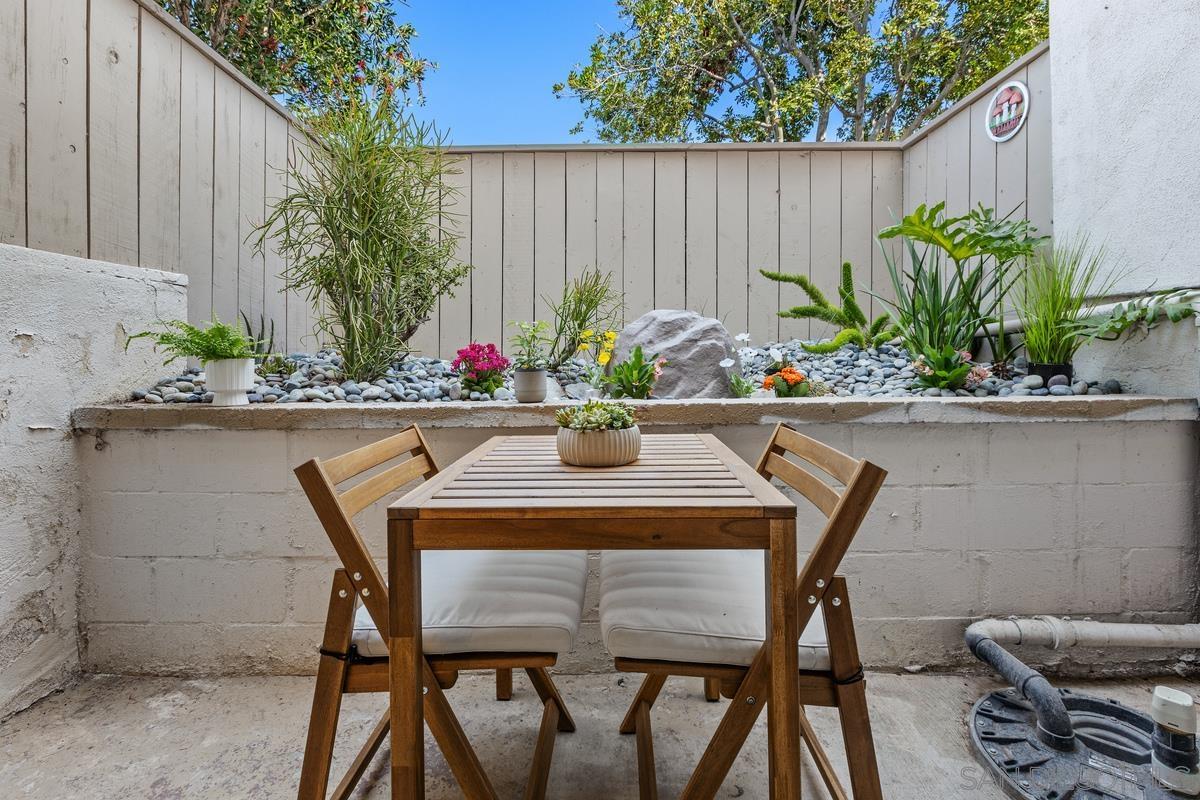 Detail Gallery Image 21 of 30 For 3230  Ashford Street  #B,  San Diego,  CA 92111 - 2 Beds | 2 Baths