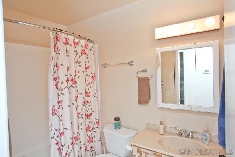 Detail Gallery Image 20 of 23 For 14051  Hermosillo Way, Poway,  CA 92064 - 4 Beds | 2 Baths