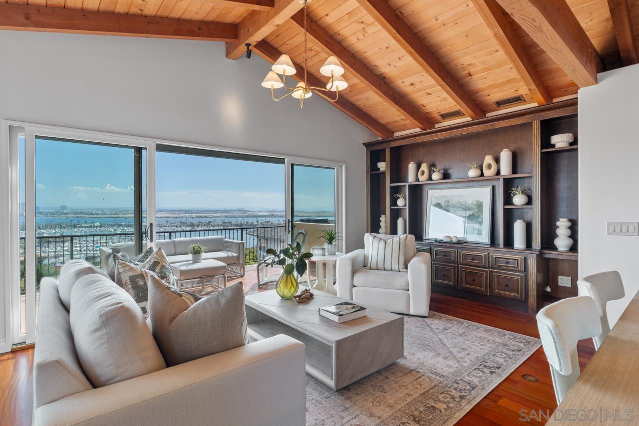 Detail Gallery Image 19 of 61 For 3235  Harbor View Dr, San Diego,  CA 92106 - 5 Beds | 4/2 Baths