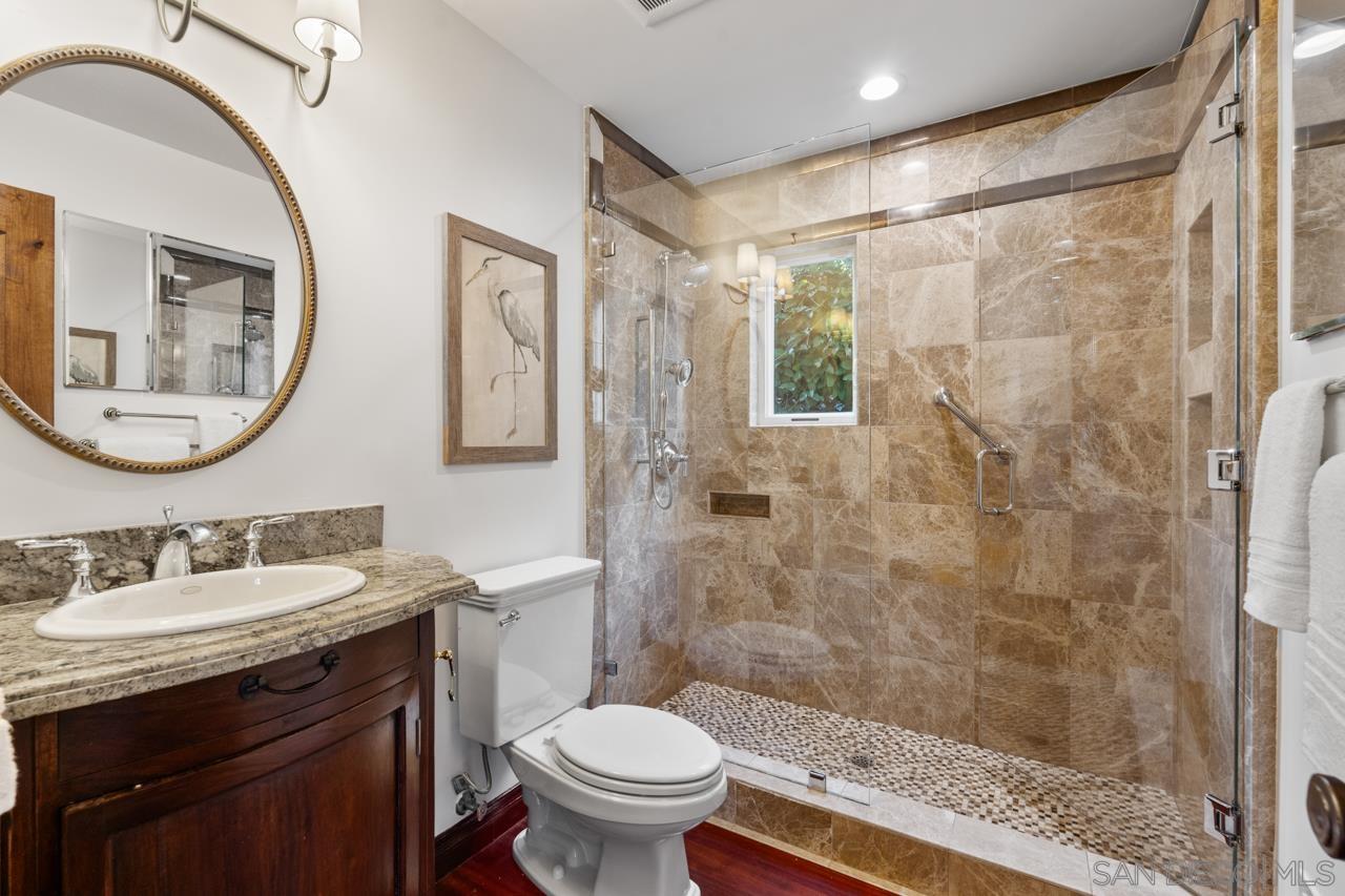 Detail Gallery Image 42 of 61 For 3235  Harbor View Dr, San Diego,  CA 92106 - 5 Beds | 4/2 Baths