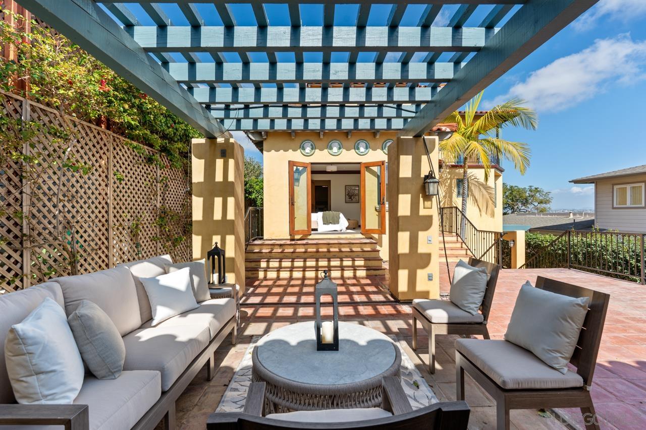 Detail Gallery Image 48 of 61 For 3235  Harbor View Dr, San Diego,  CA 92106 - 5 Beds | 4/2 Baths